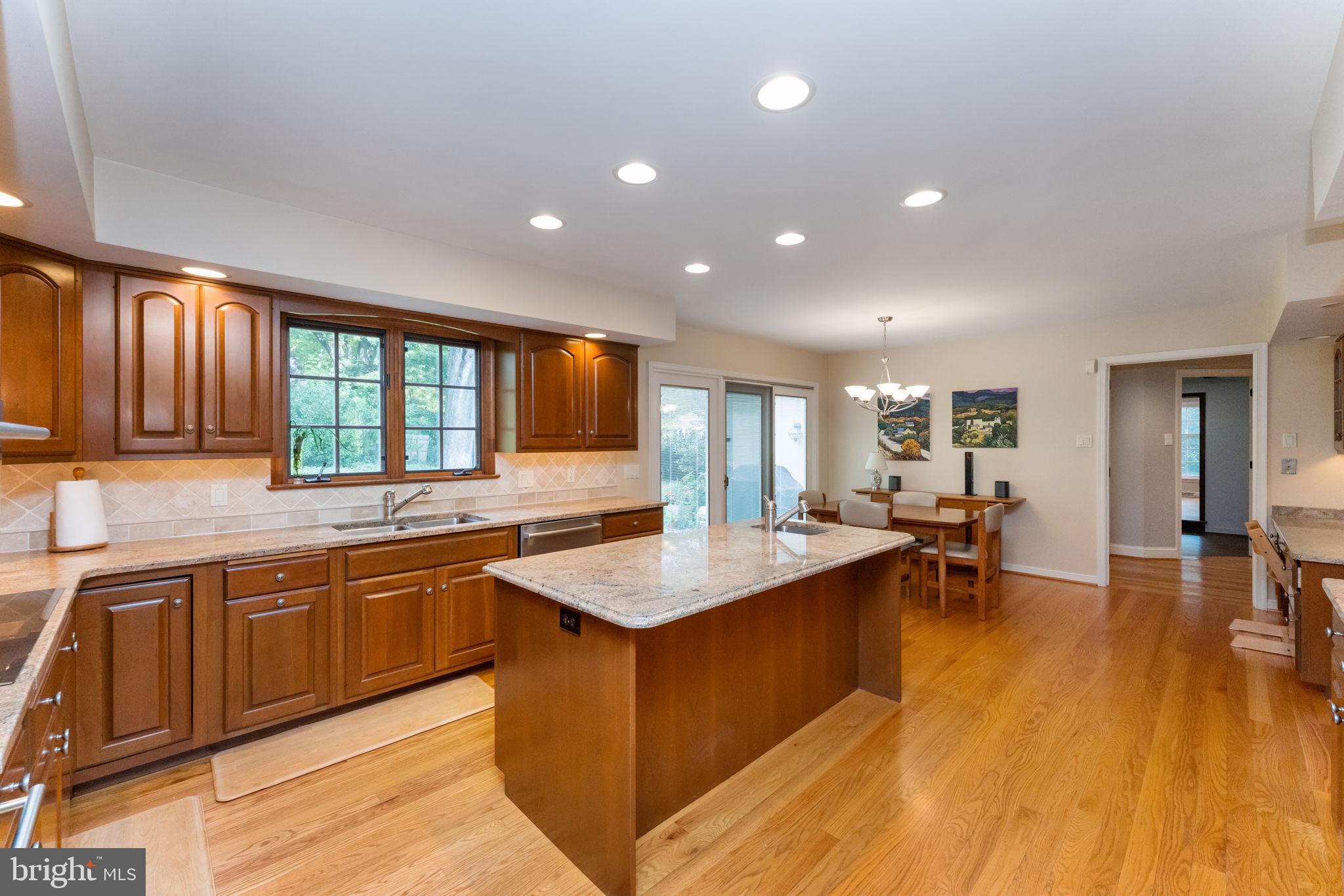 GLADWYNE - Residential