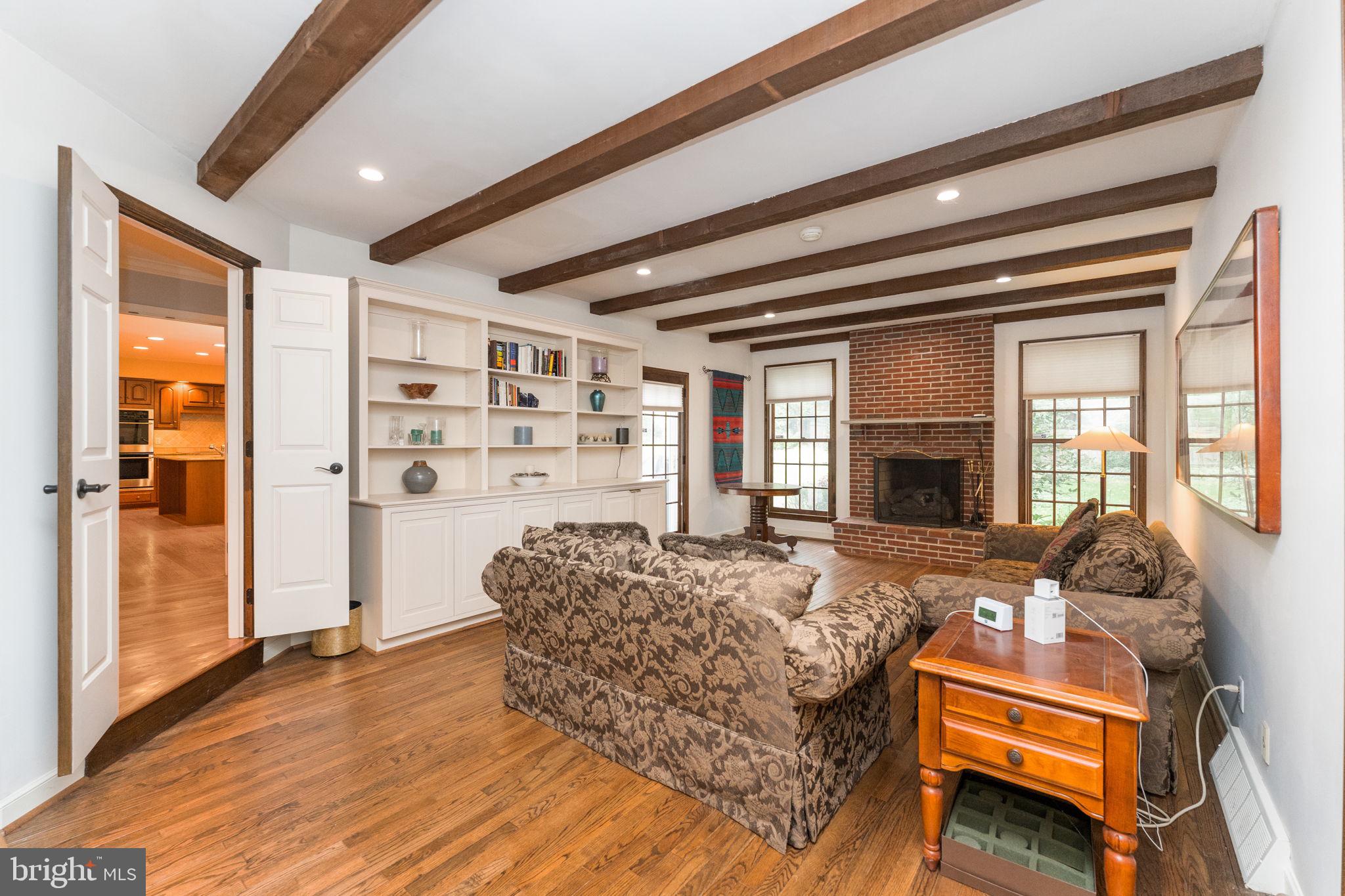 GLADWYNE - Residential