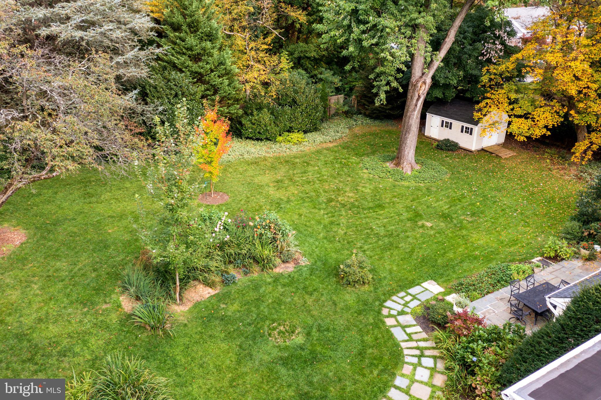 GLADWYNE - Residential