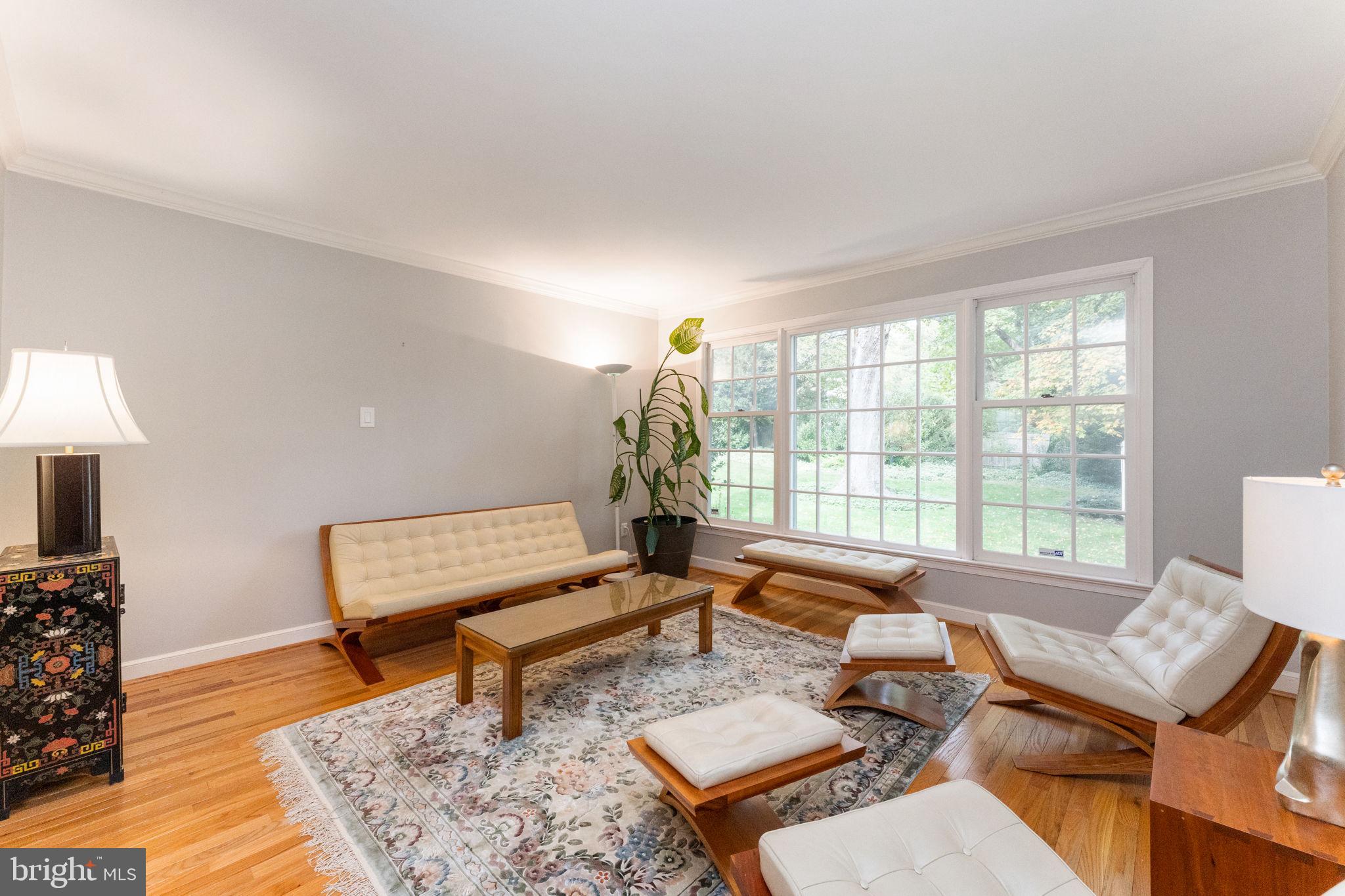 GLADWYNE - Residential