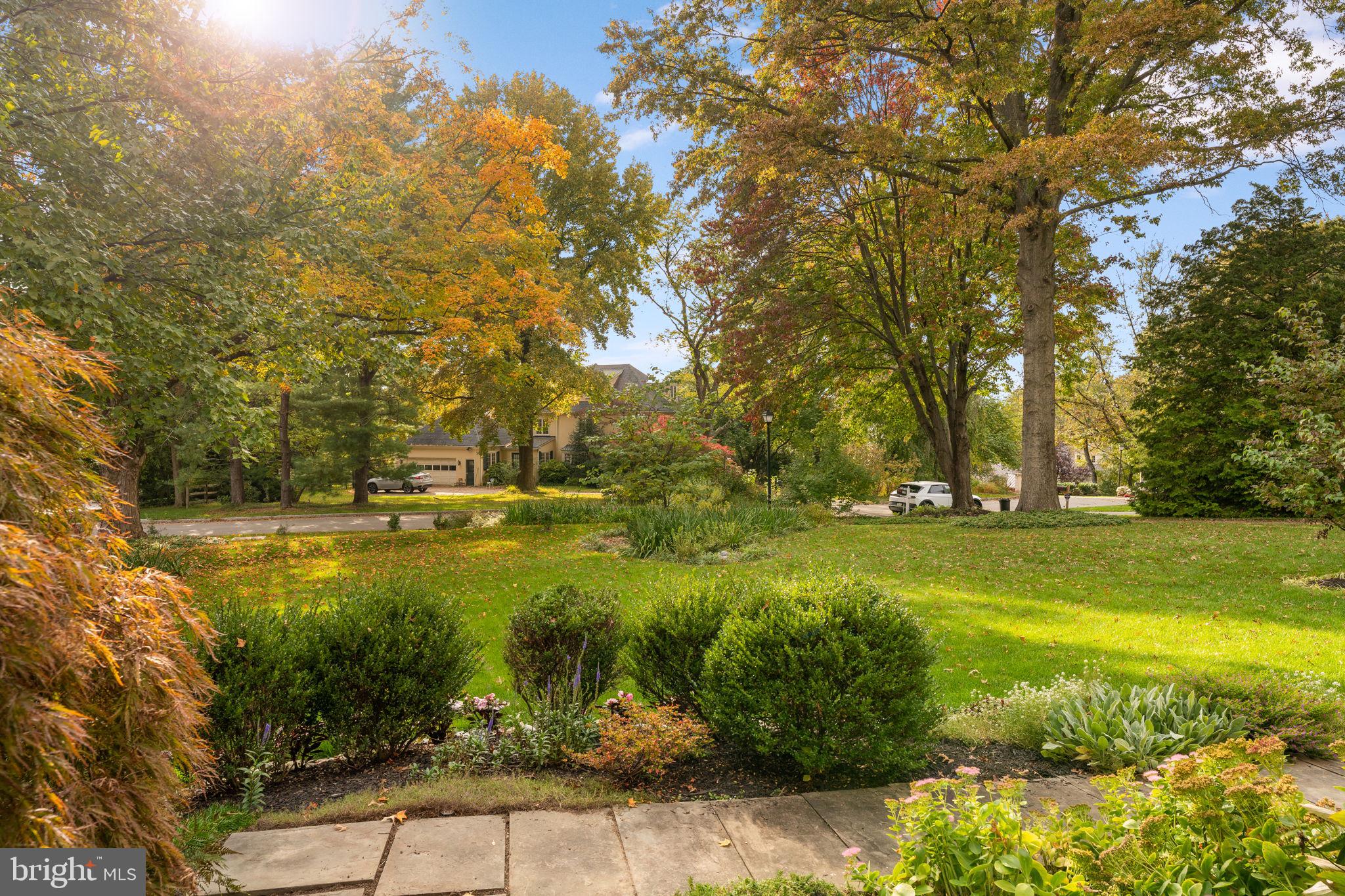 GLADWYNE - Residential