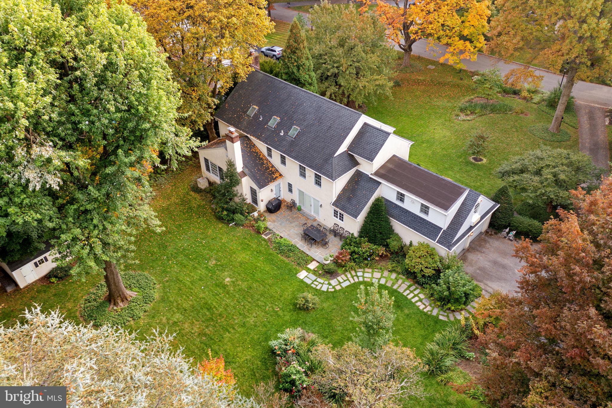 GLADWYNE - Residential