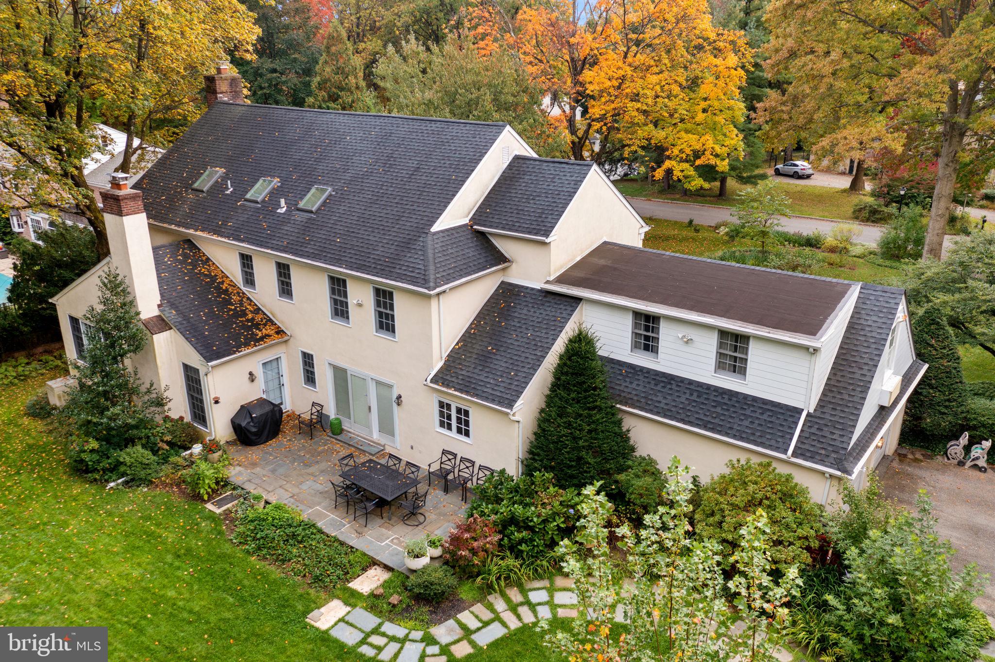 GLADWYNE - Residential