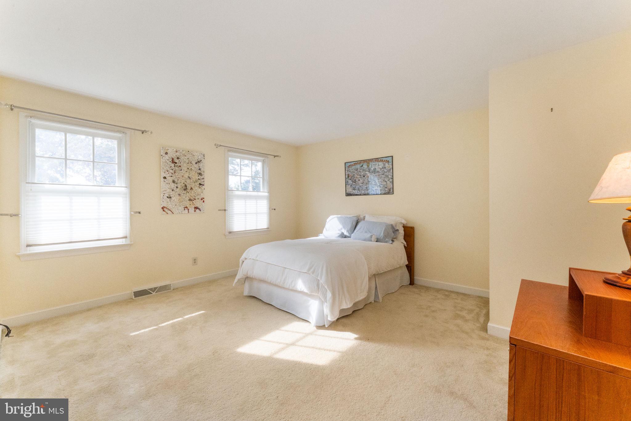 GLADWYNE - Residential