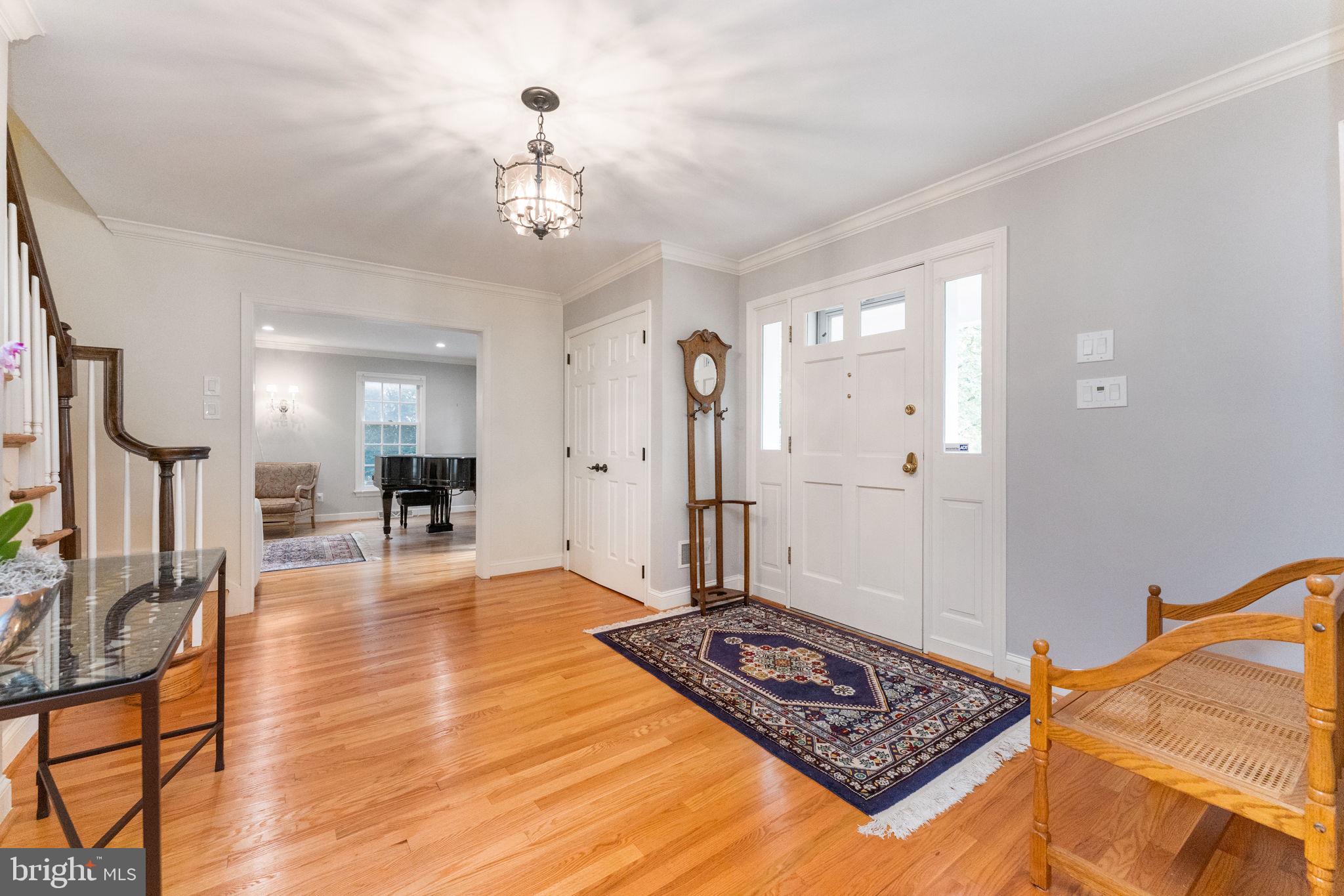 GLADWYNE - Residential