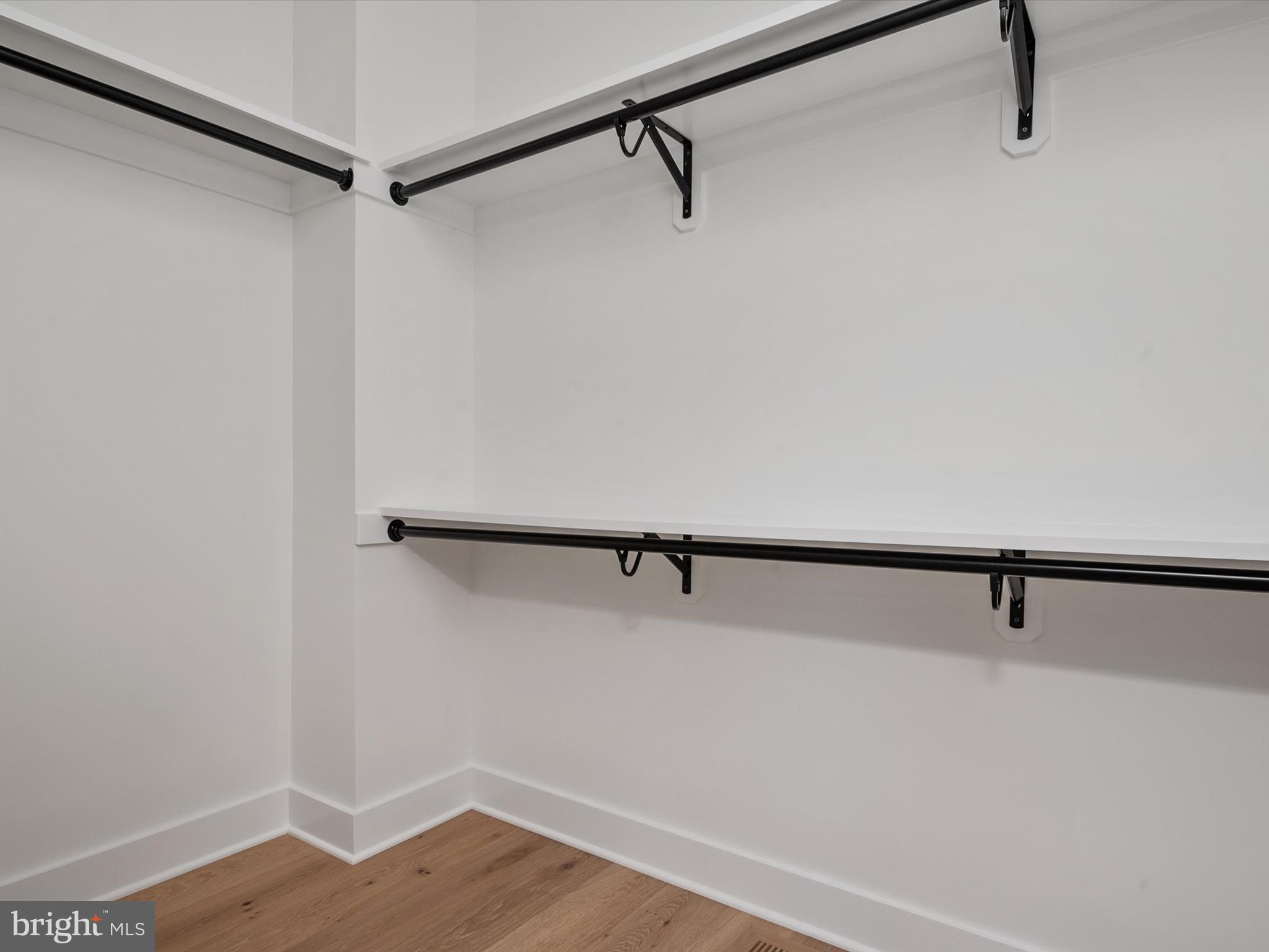 SUFFRAGE POINT - Residential