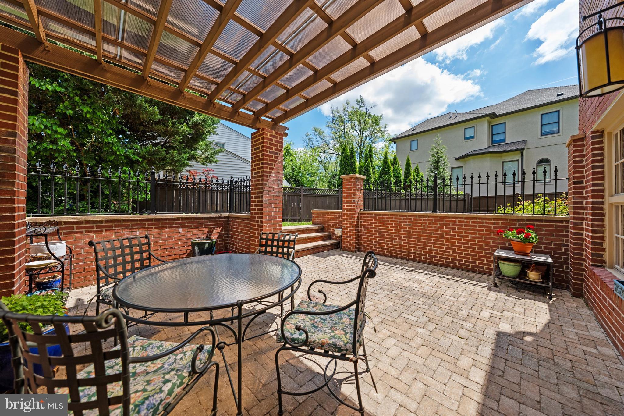 LONE OAK - Residential