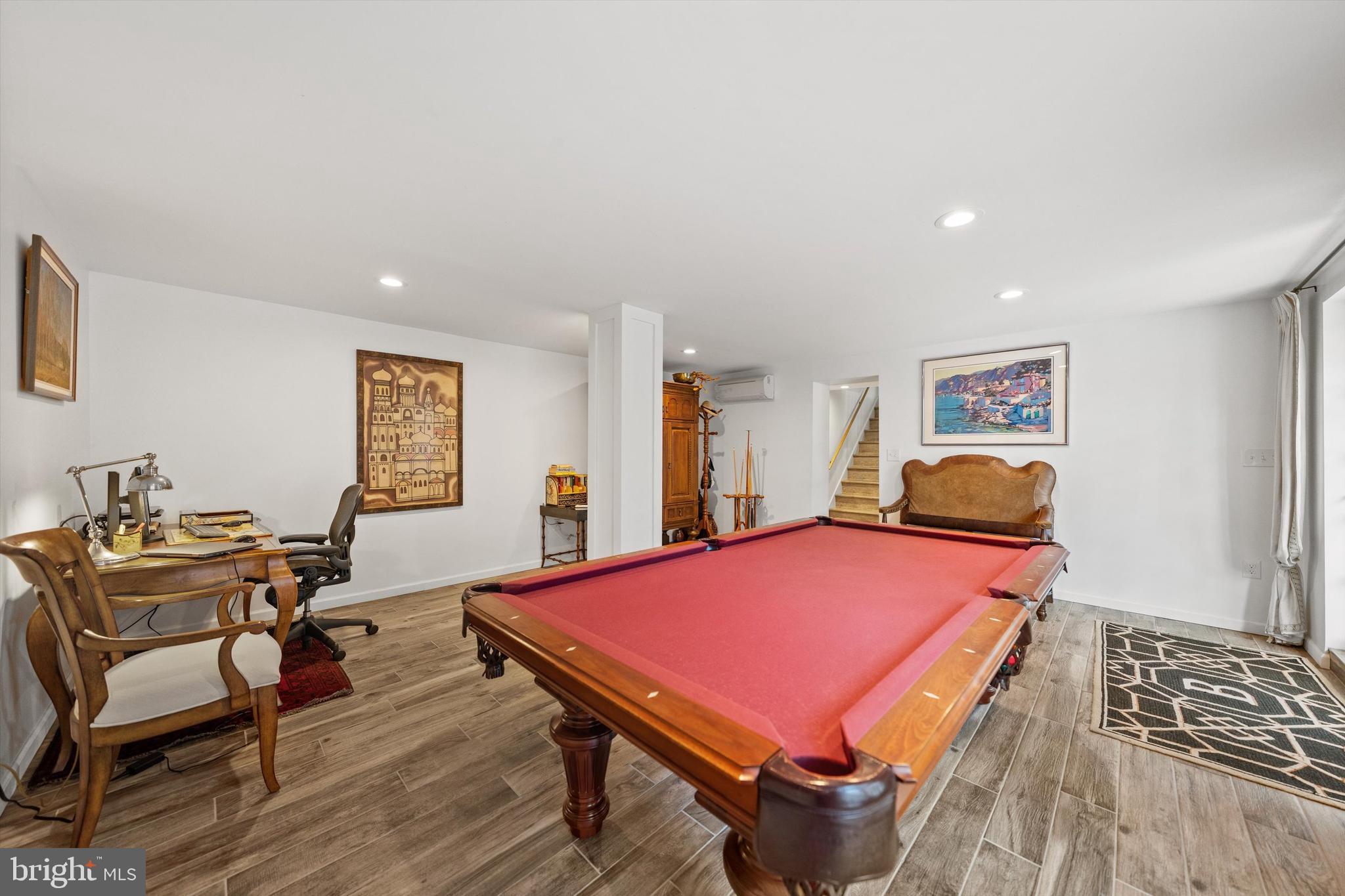 LONE OAK - Residential