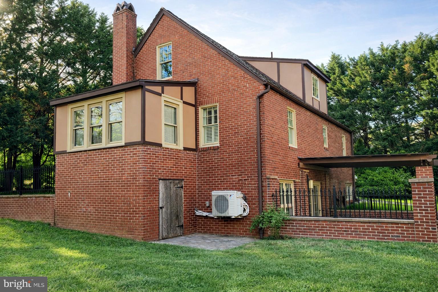 LONE OAK - Residential