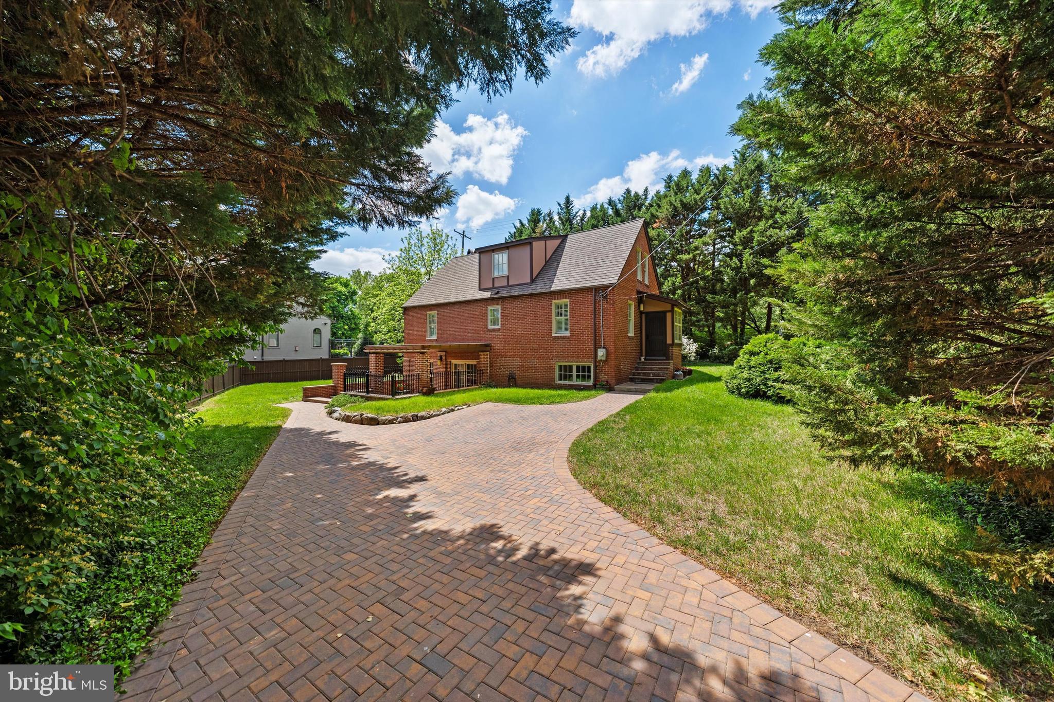LONE OAK - Residential
