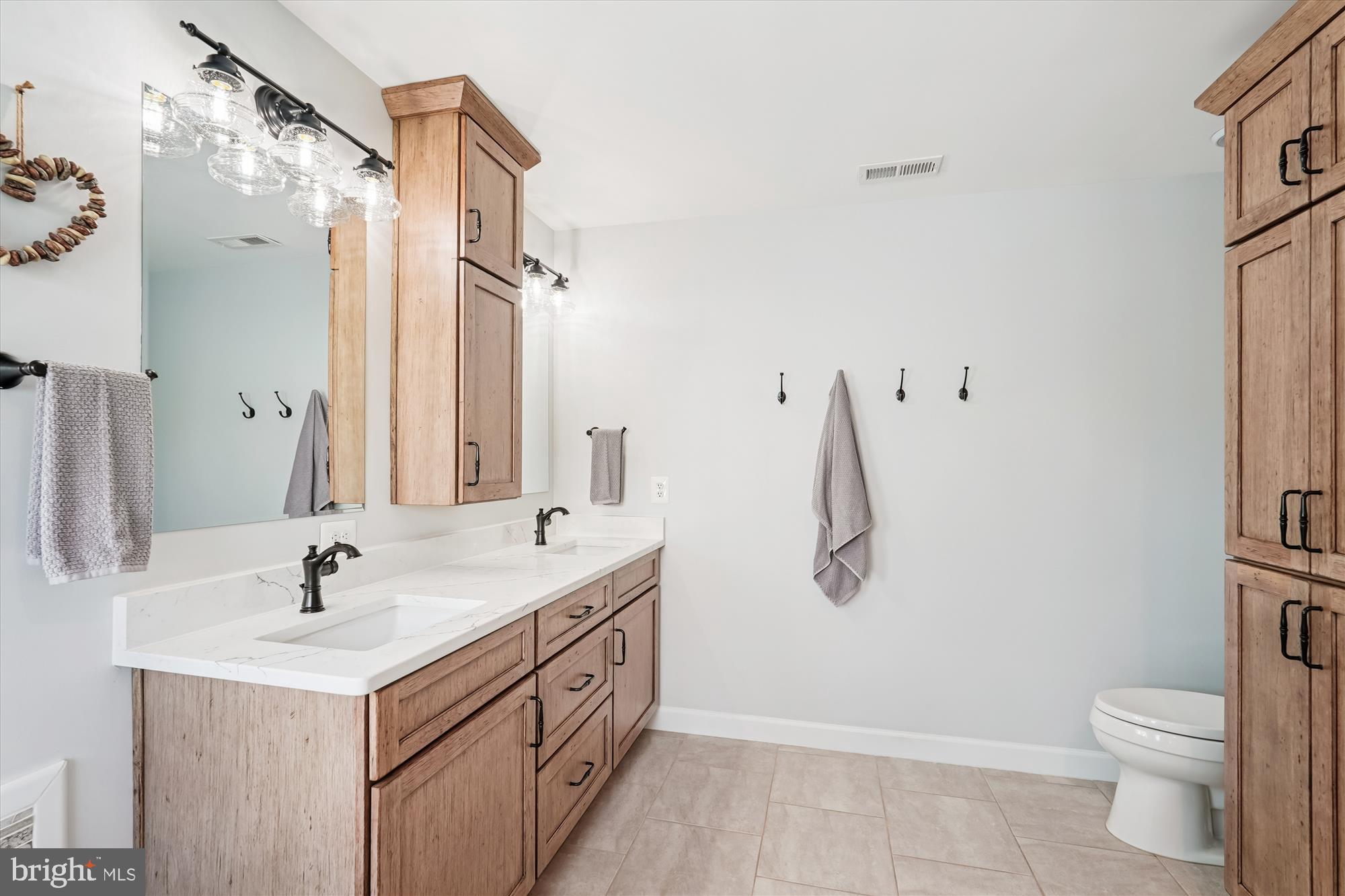 ASHBURN FARM - Residential