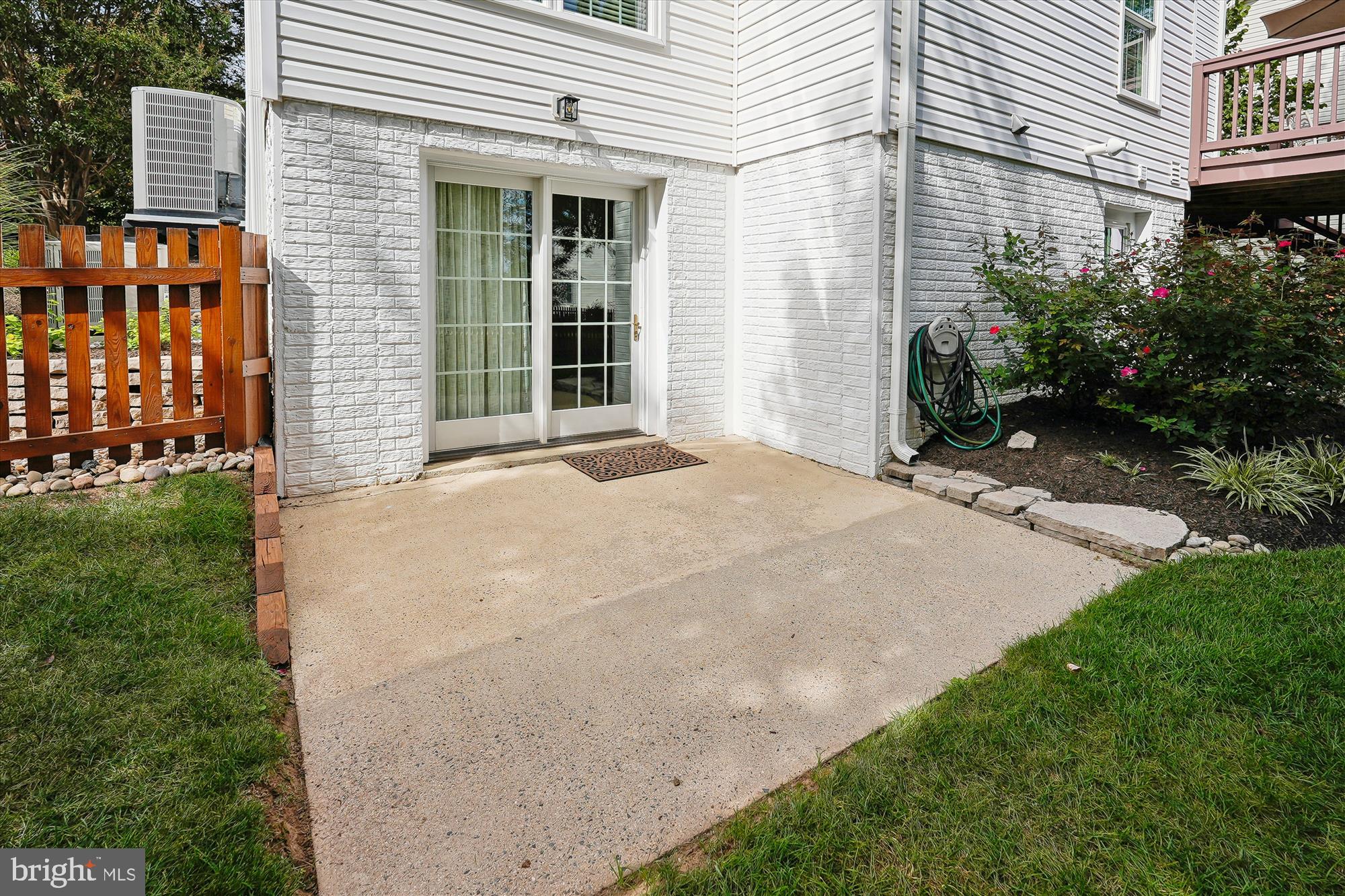 ASHBURN FARM - Residential