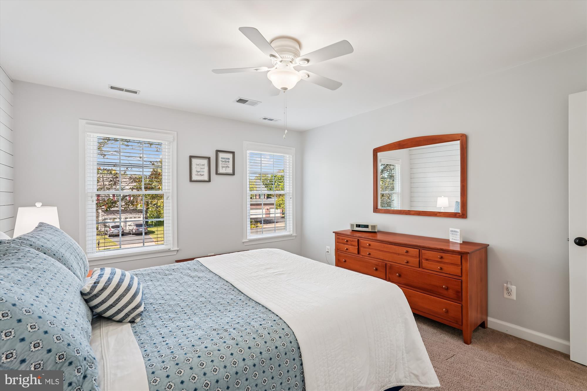 ASHBURN FARM - Residential