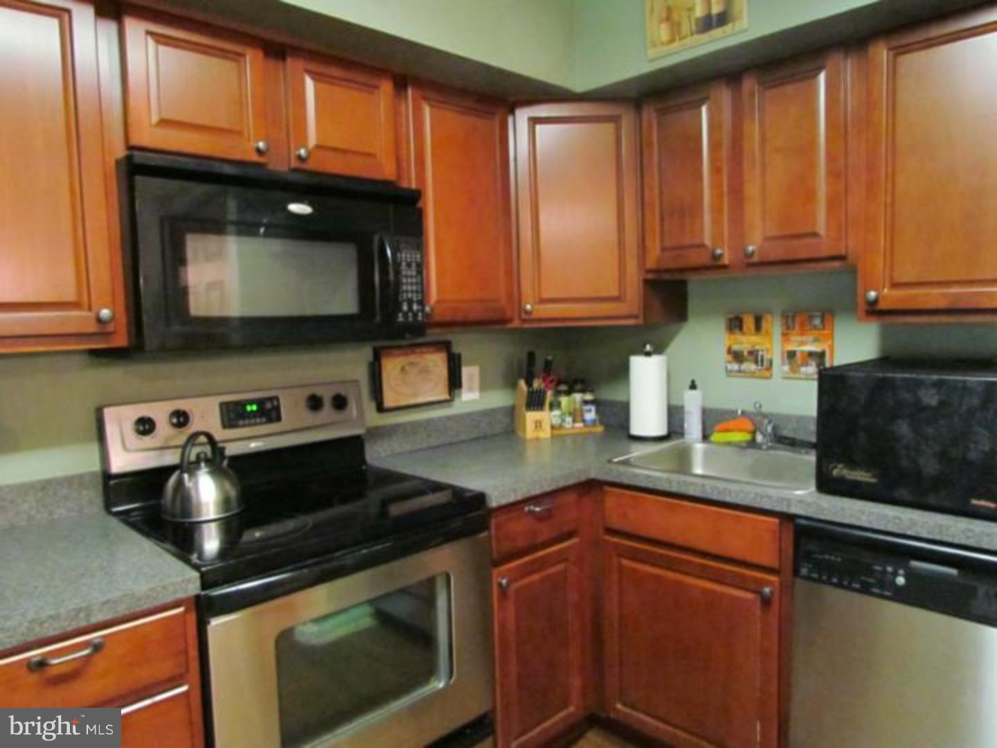 OXFORD OF BLUE BELL - Residential