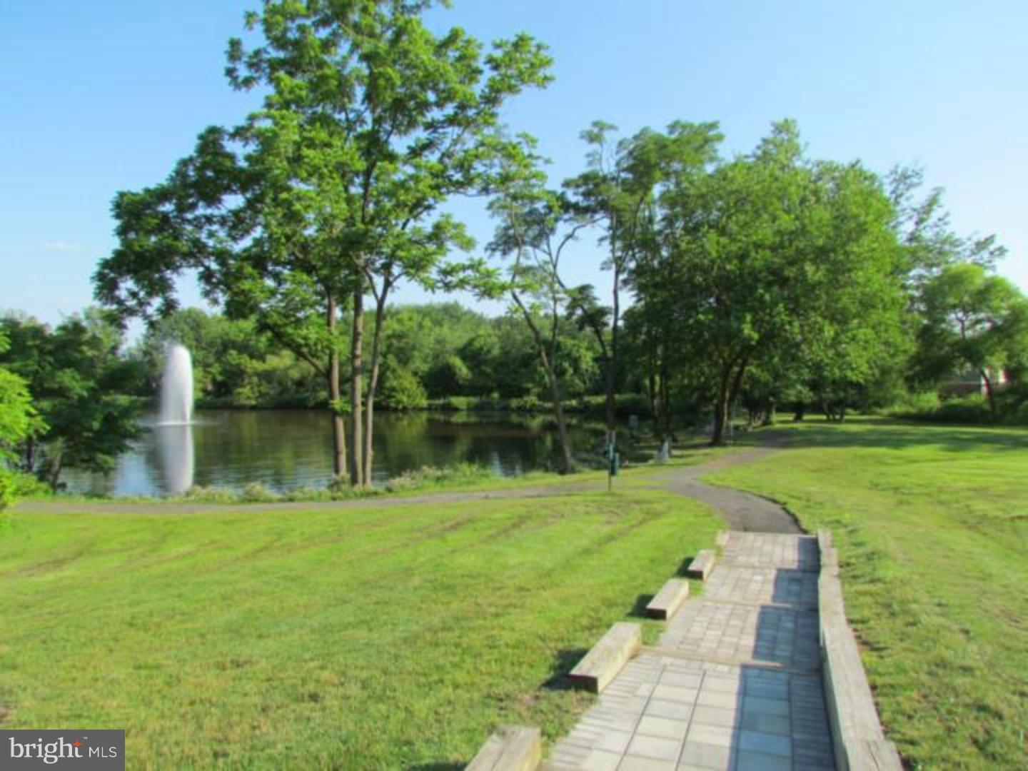 OXFORD OF BLUE BELL - Residential