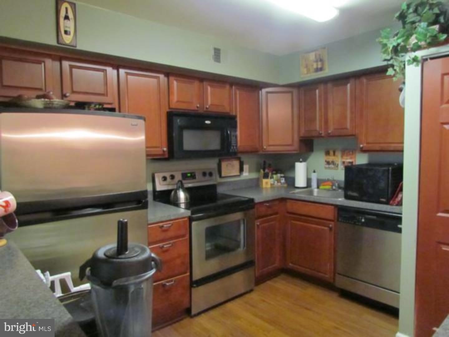 OXFORD OF BLUE BELL - Residential