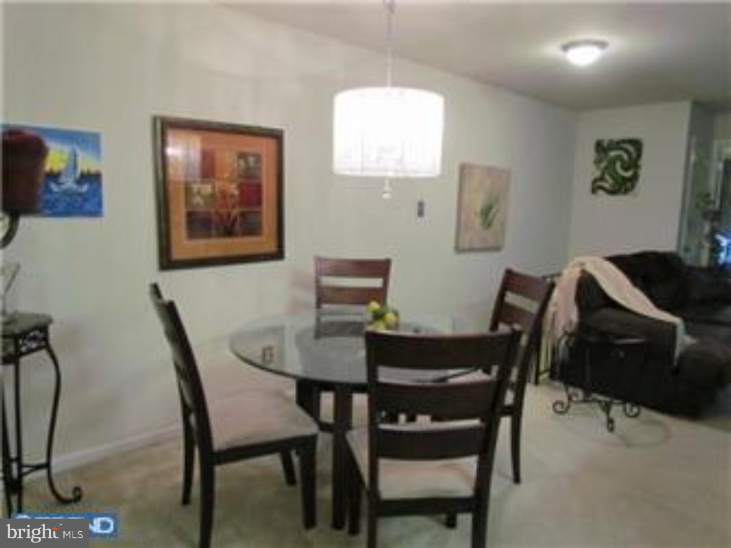 OXFORD OF BLUE BELL - Residential