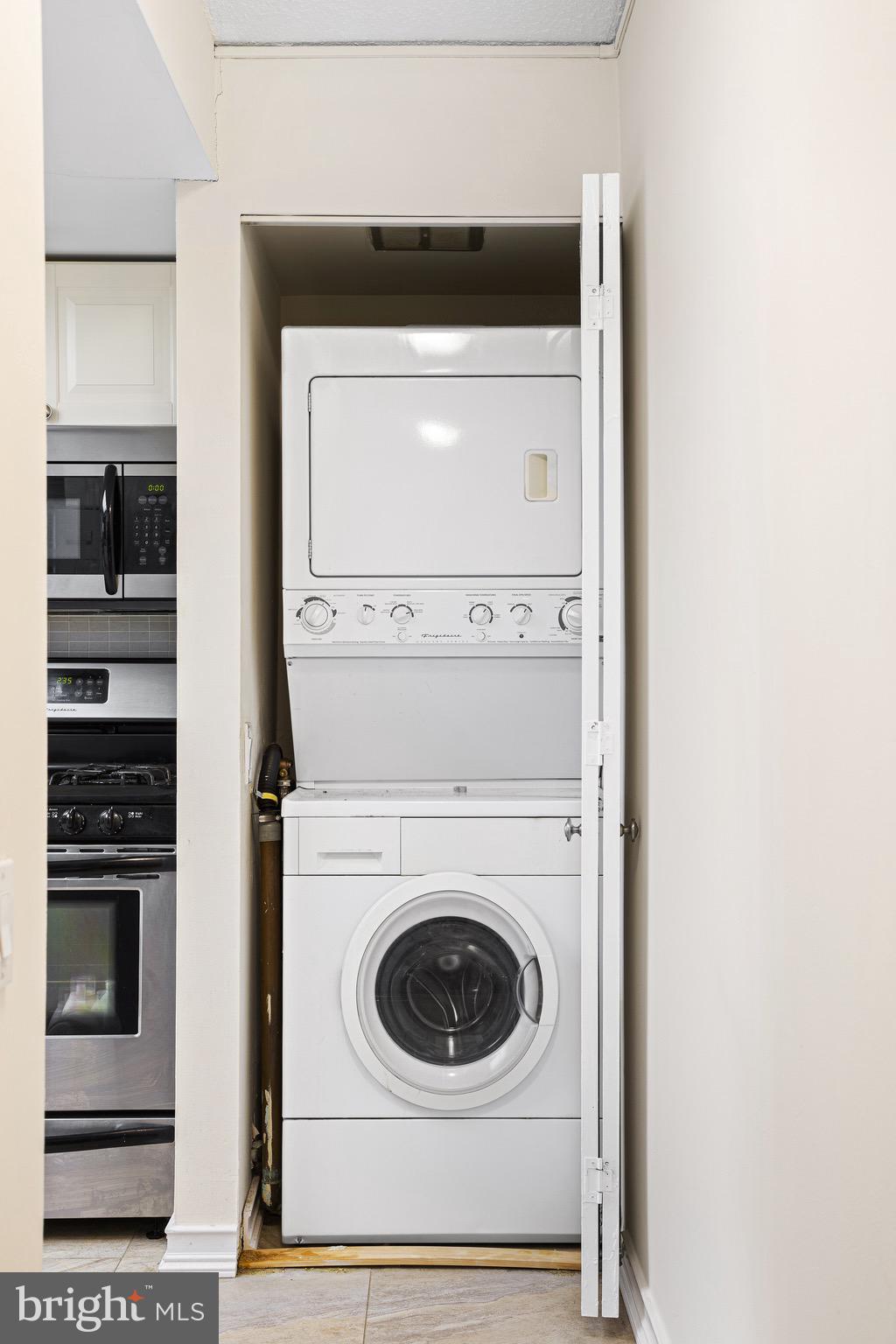 CENTER CITY ONE - Residential