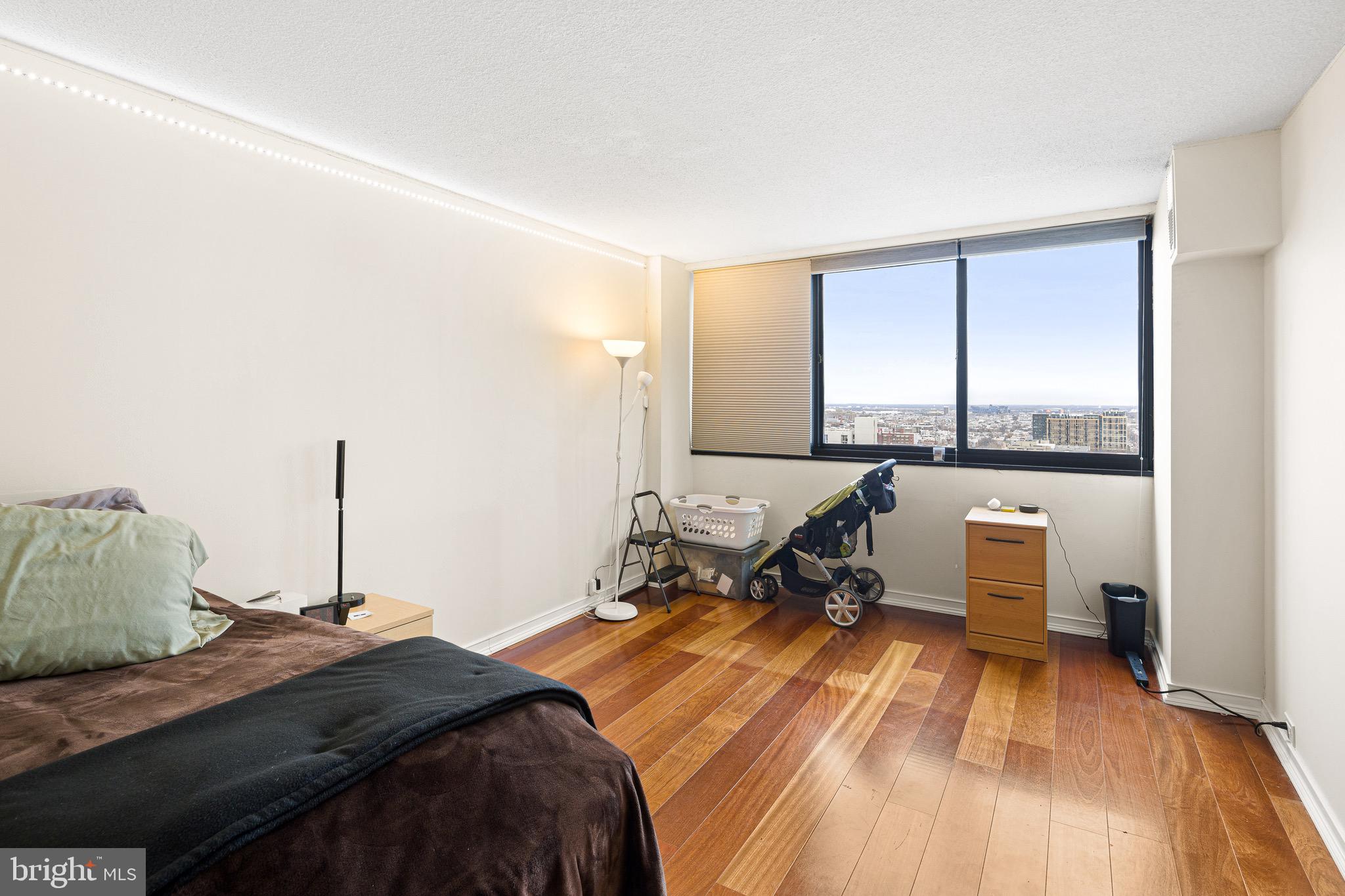 CENTER CITY ONE - Residential