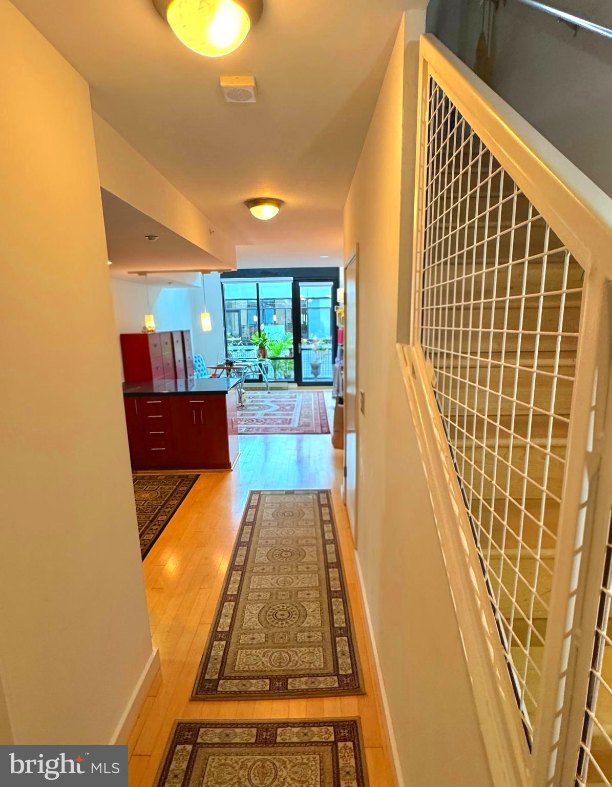 912 F STREET NW 703