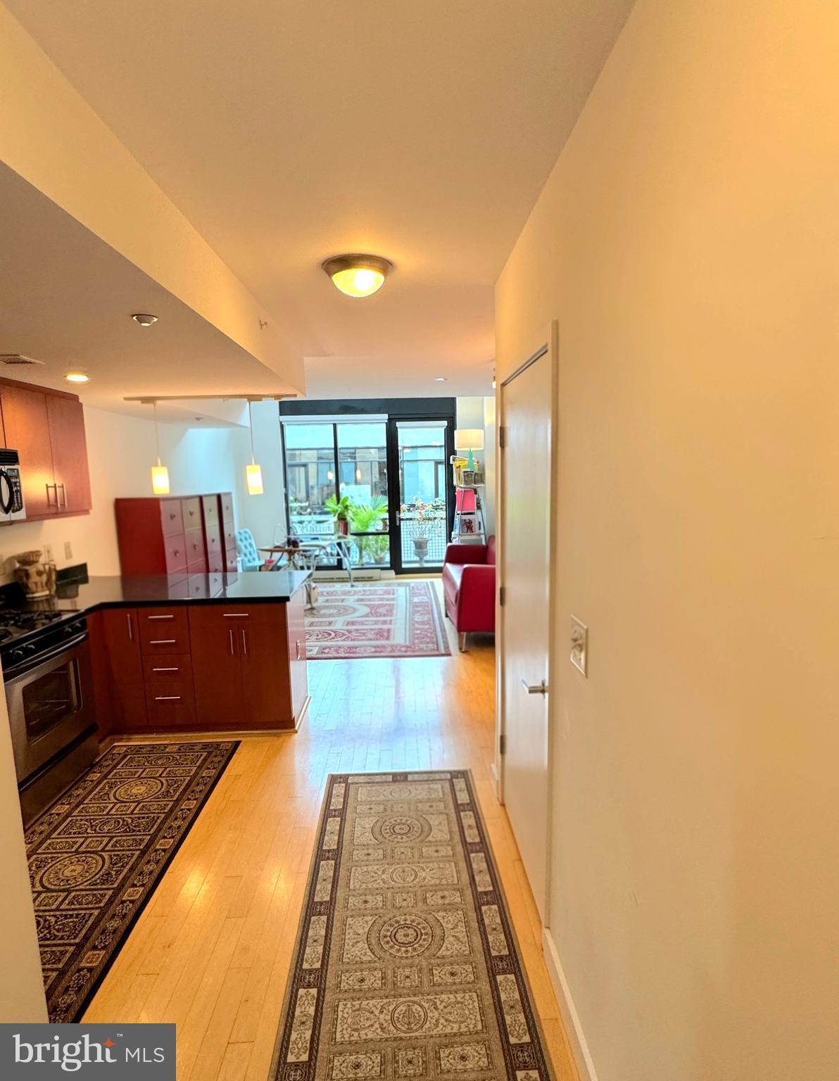 912 F STREET NW 703