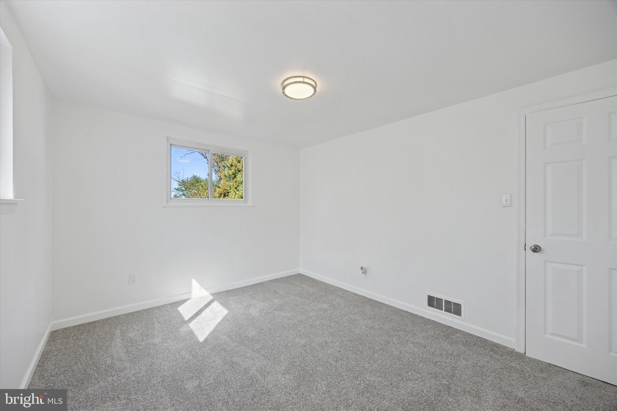 WILLOW GROVE - Residential