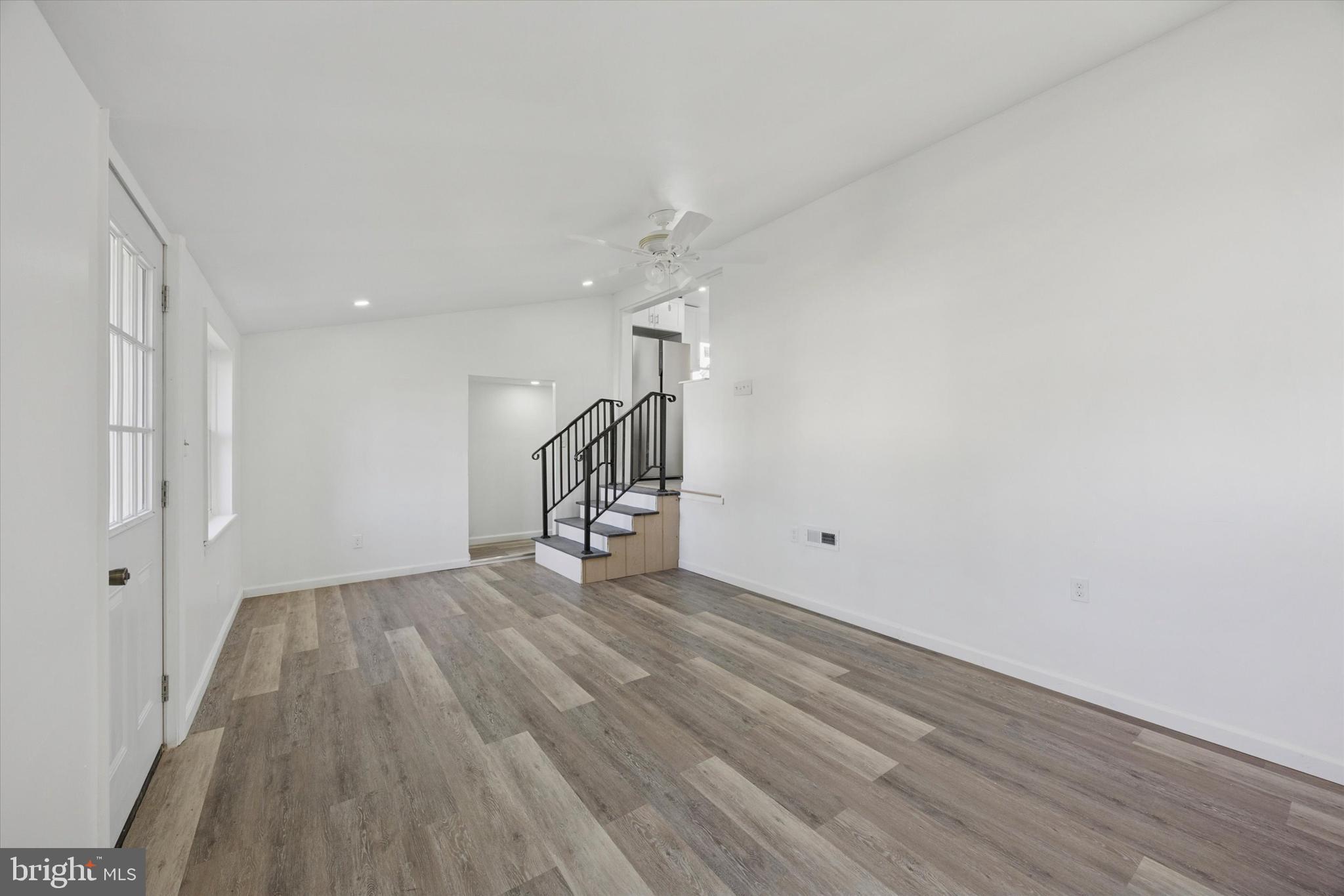 WILLOW GROVE - Residential