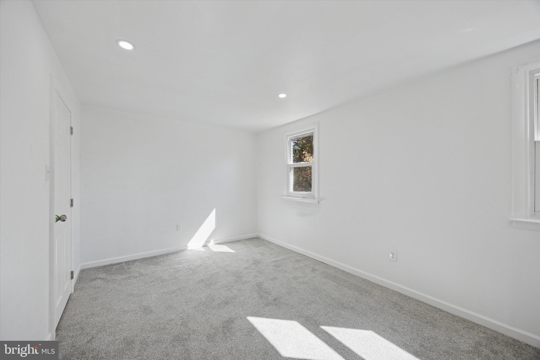 WILLOW GROVE - Residential