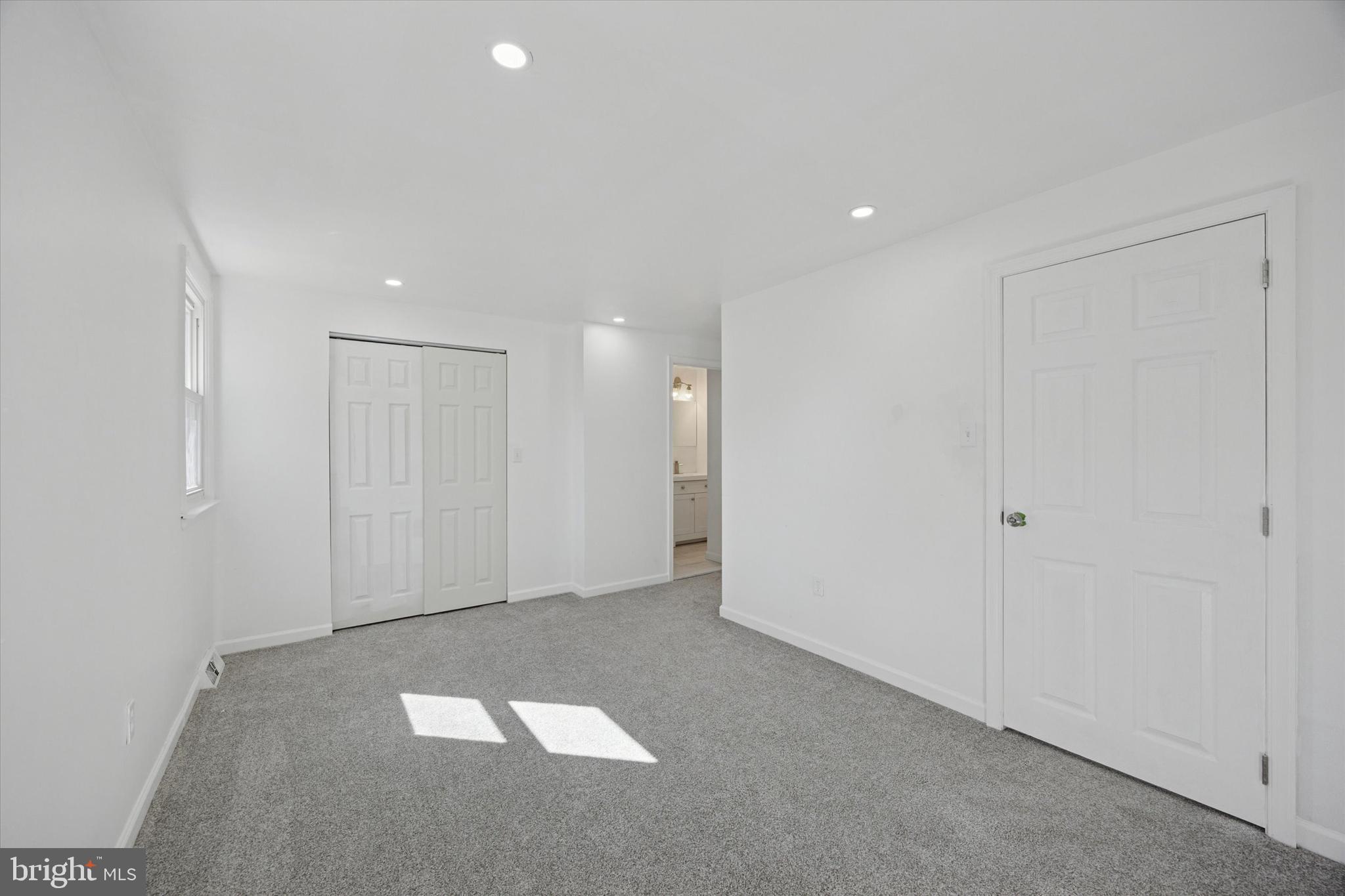 WILLOW GROVE - Residential