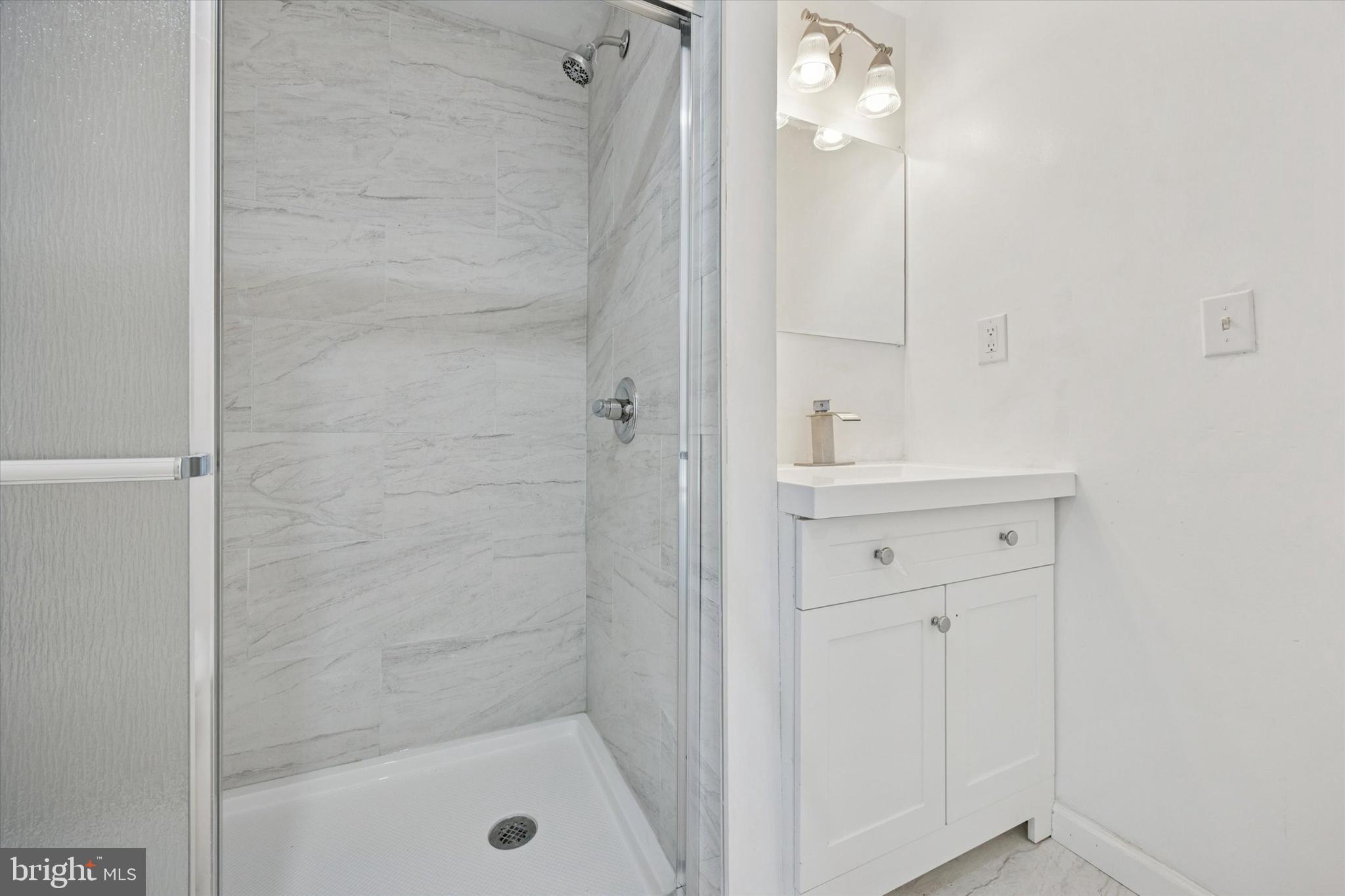 WILLOW GROVE - Residential