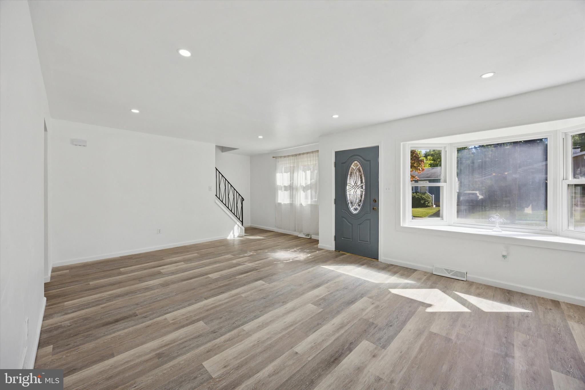 WILLOW GROVE - Residential