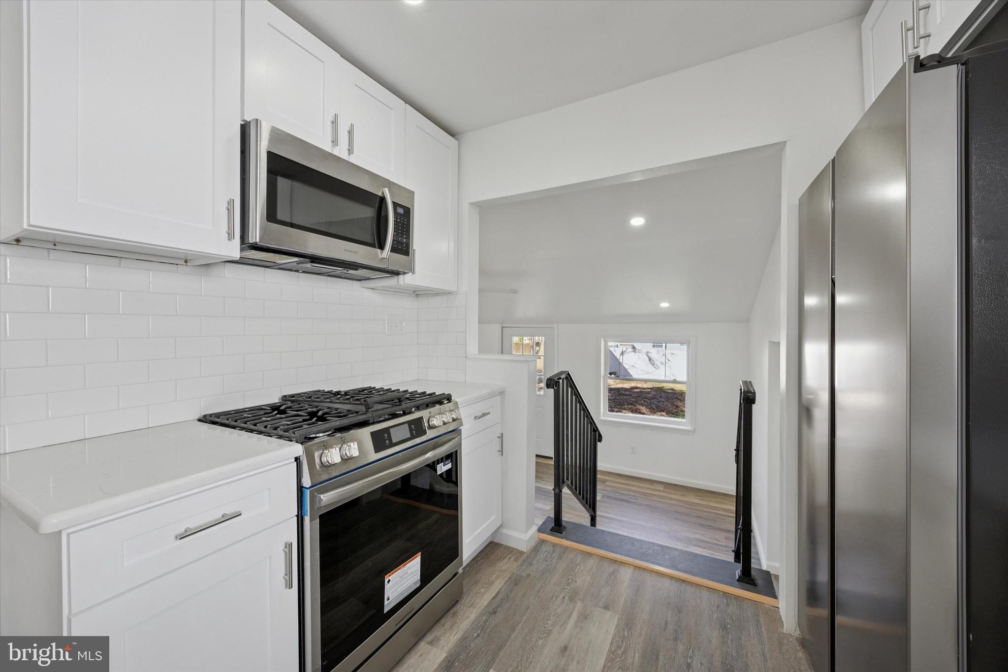 WILLOW GROVE - Residential