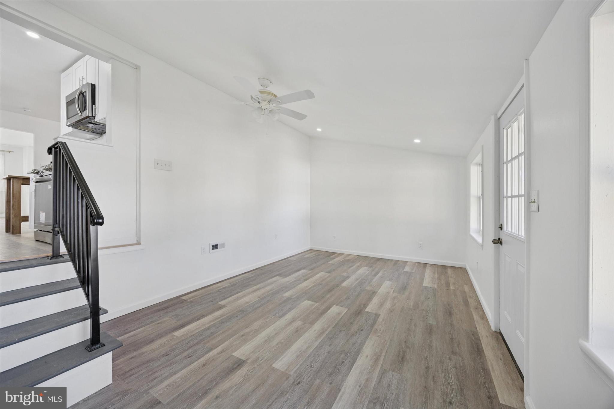 WILLOW GROVE - Residential