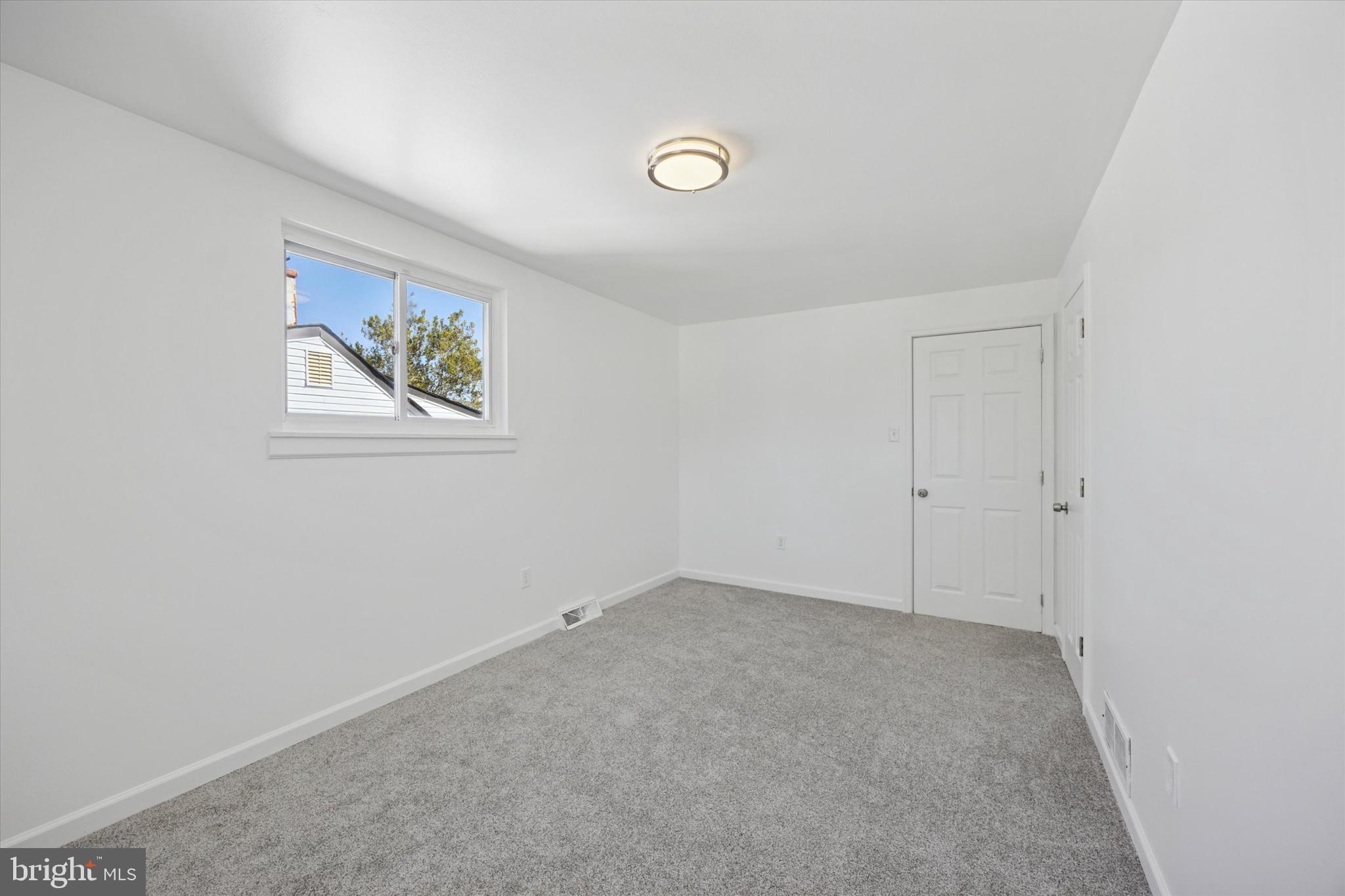 WILLOW GROVE - Residential