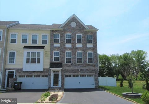 220 Jenny Drive, Bear, DE MLS: DENC2103100