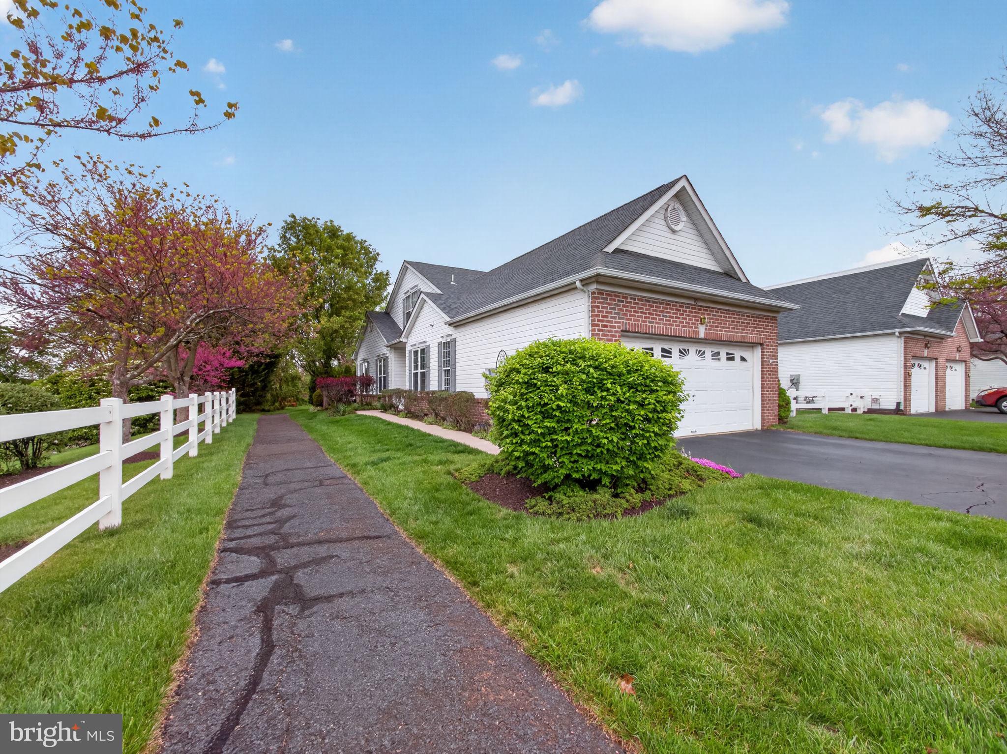 90 NEWBURY WAY