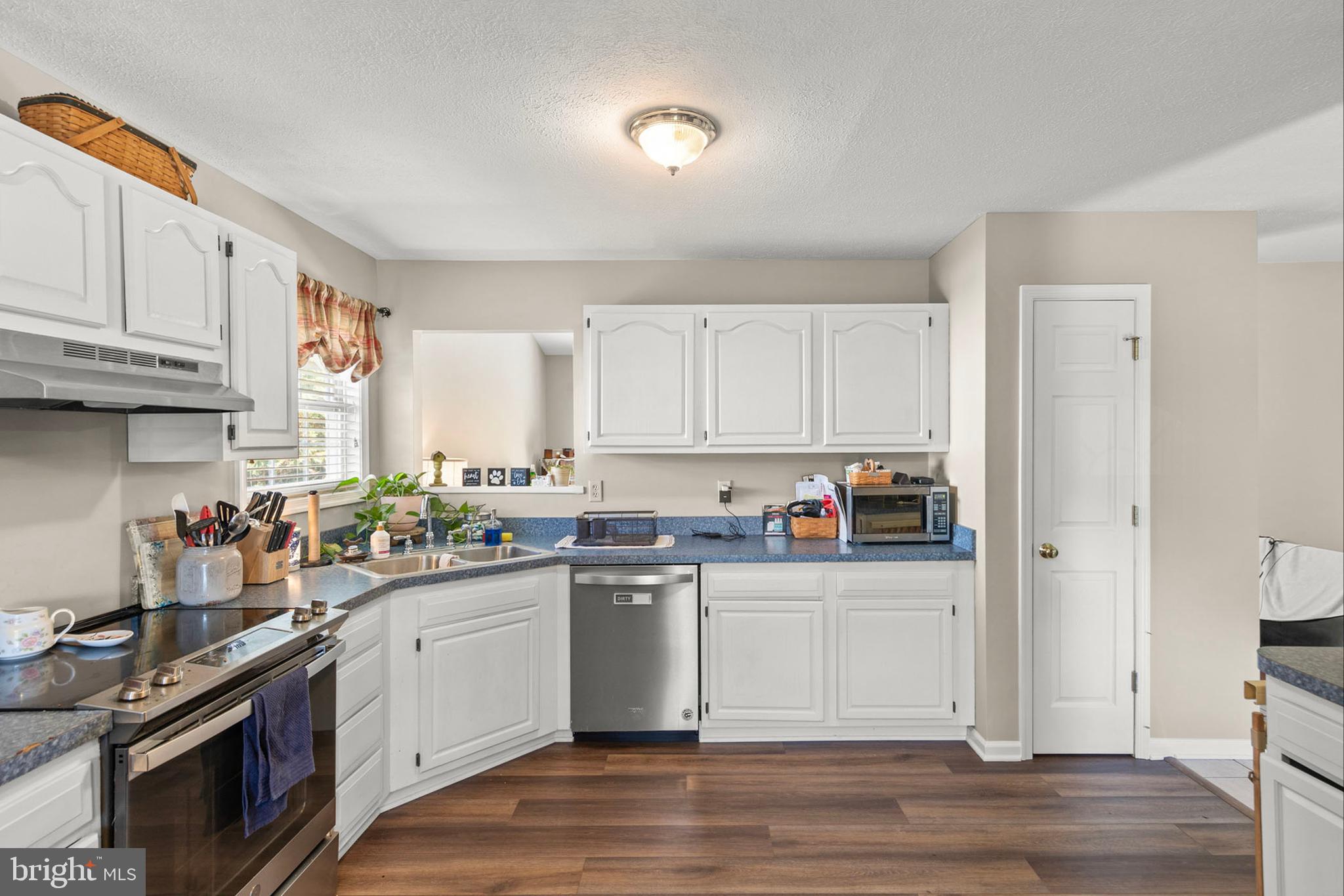 ELIZABETH STATION - Residential