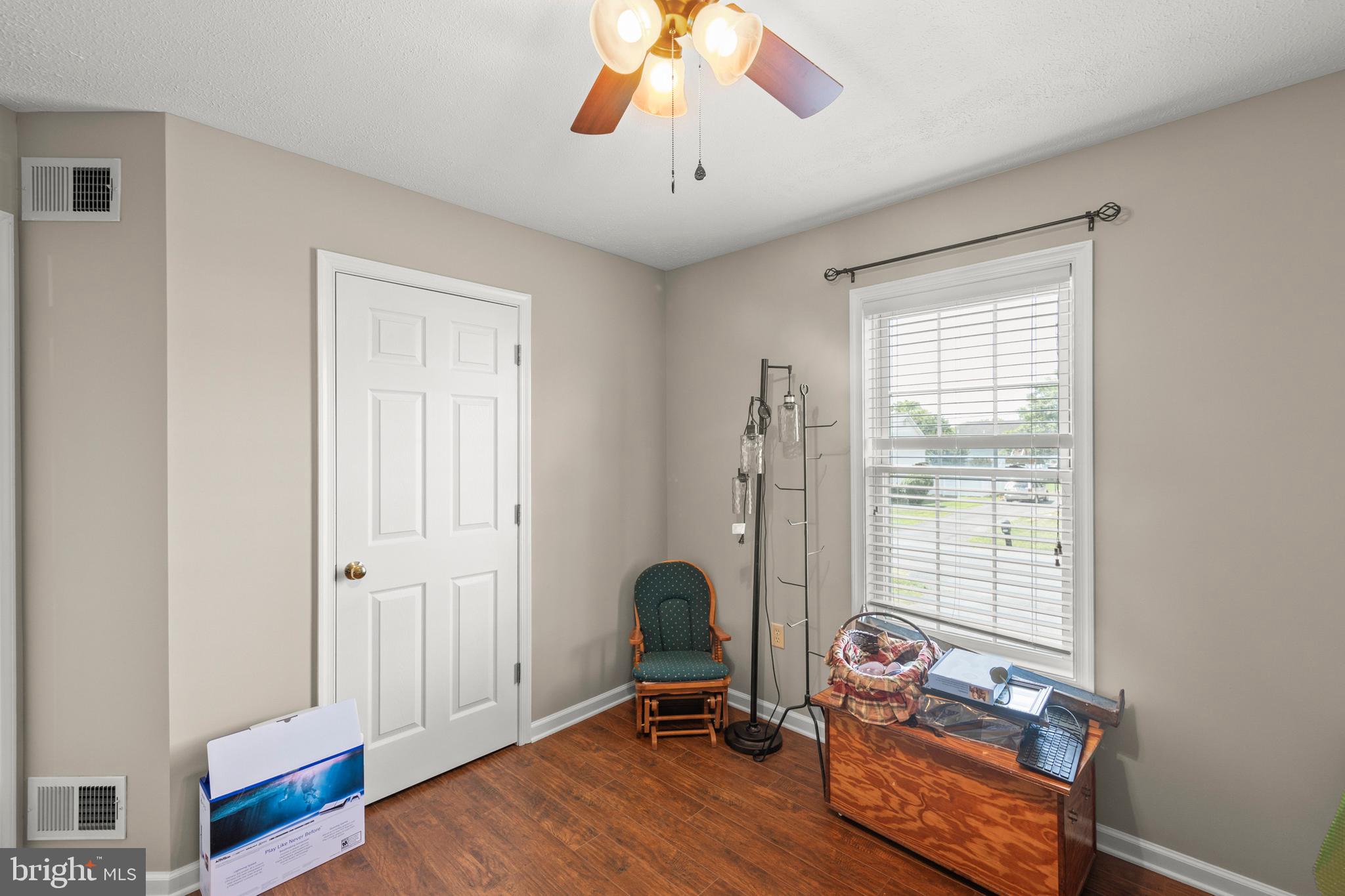 ELIZABETH STATION - Residential