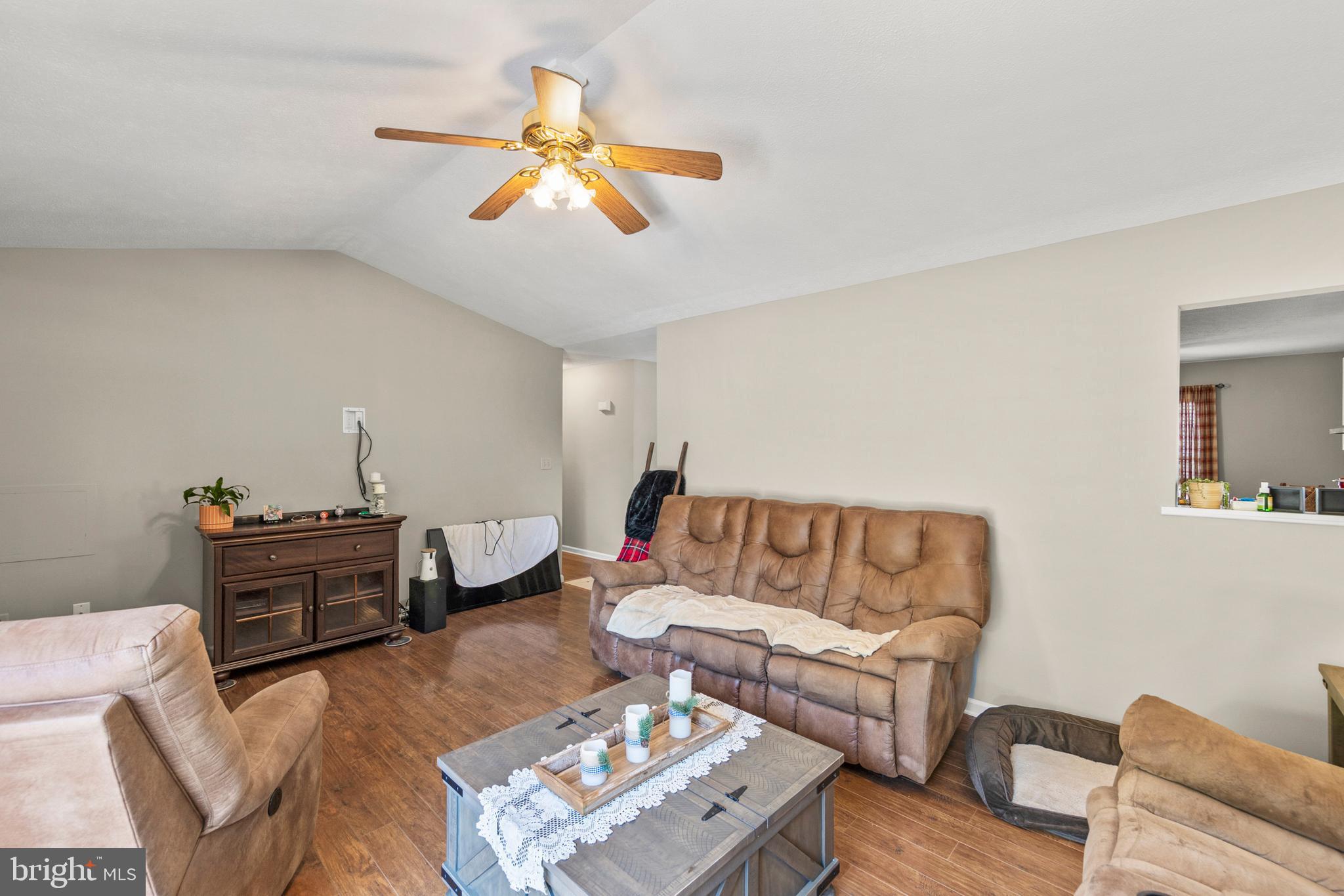 ELIZABETH STATION - Residential