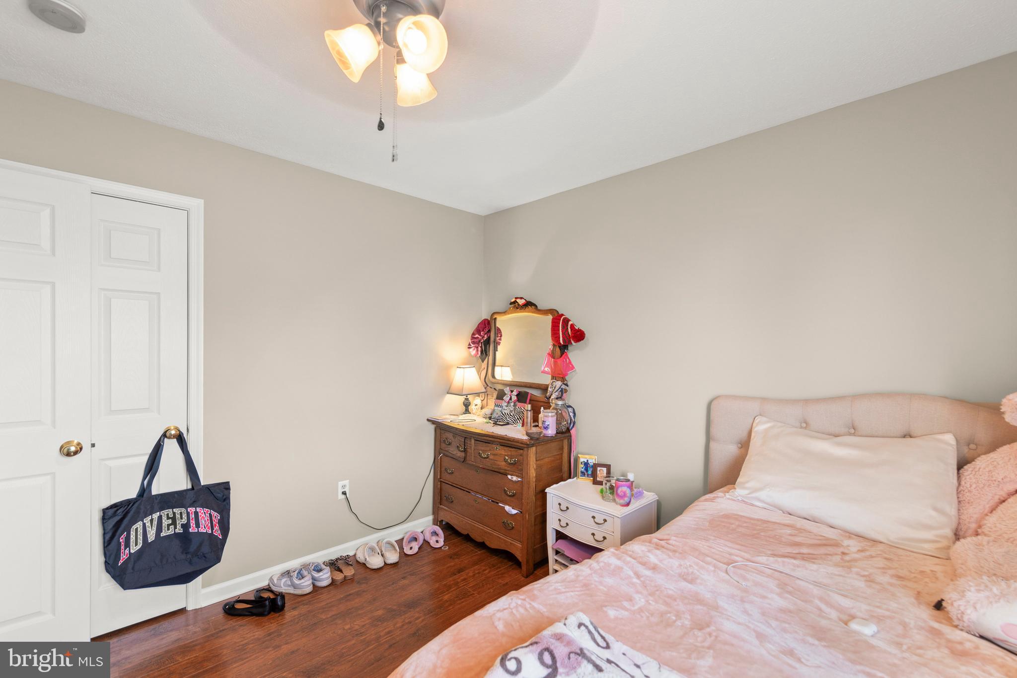 ELIZABETH STATION - Residential