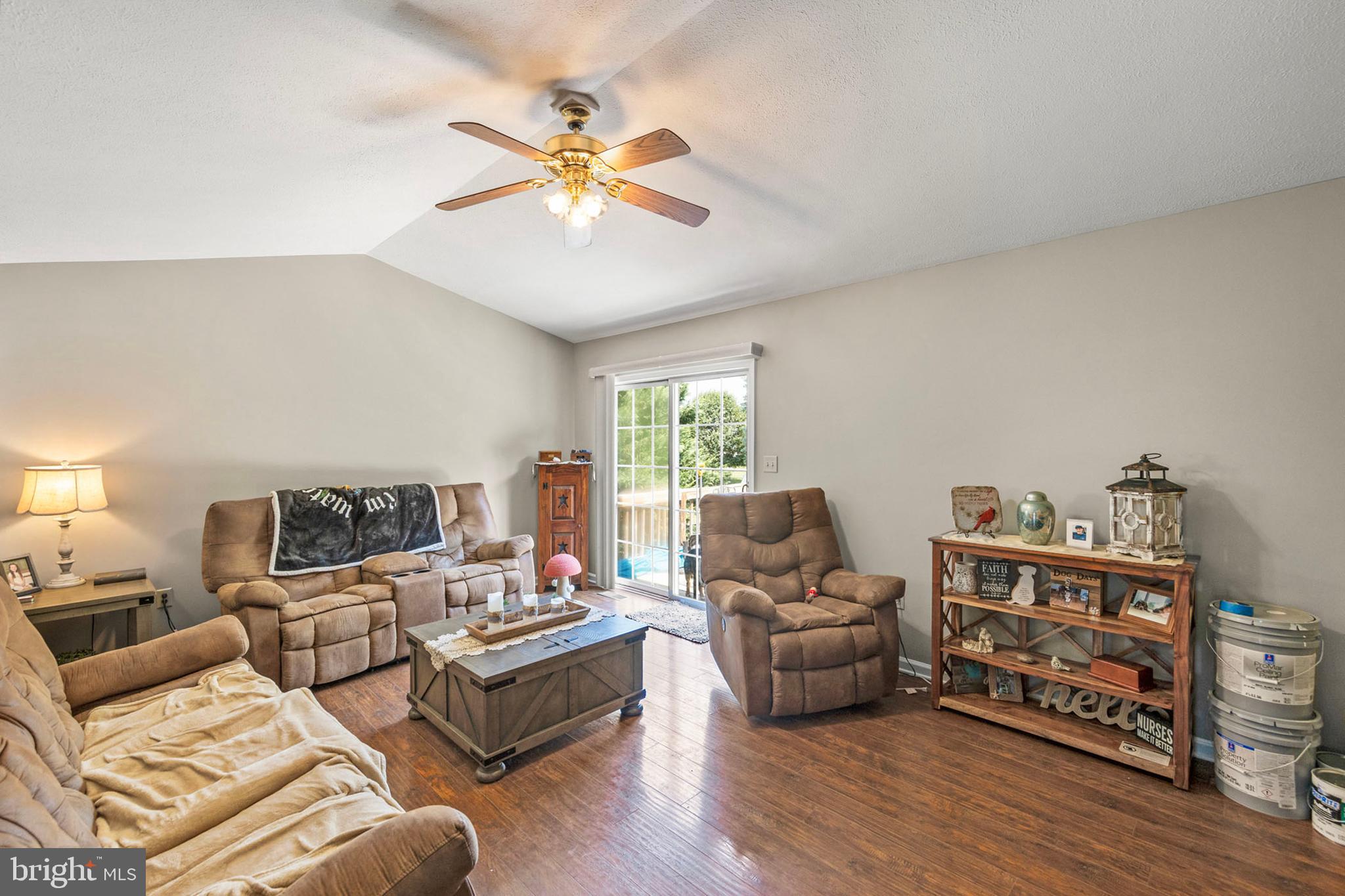 ELIZABETH STATION - Residential