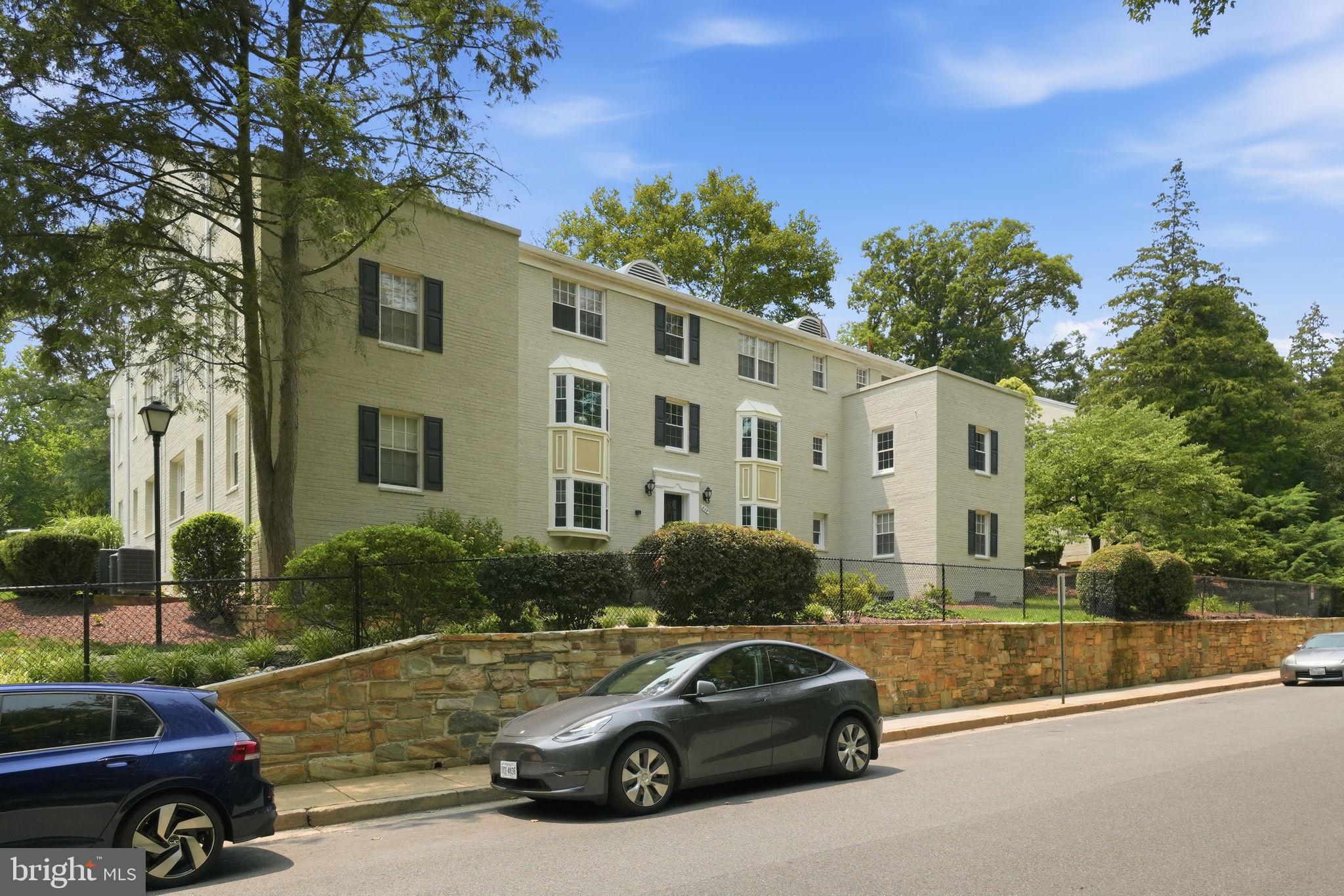 808 S ARLINGTON MILL DRIVE 9-302