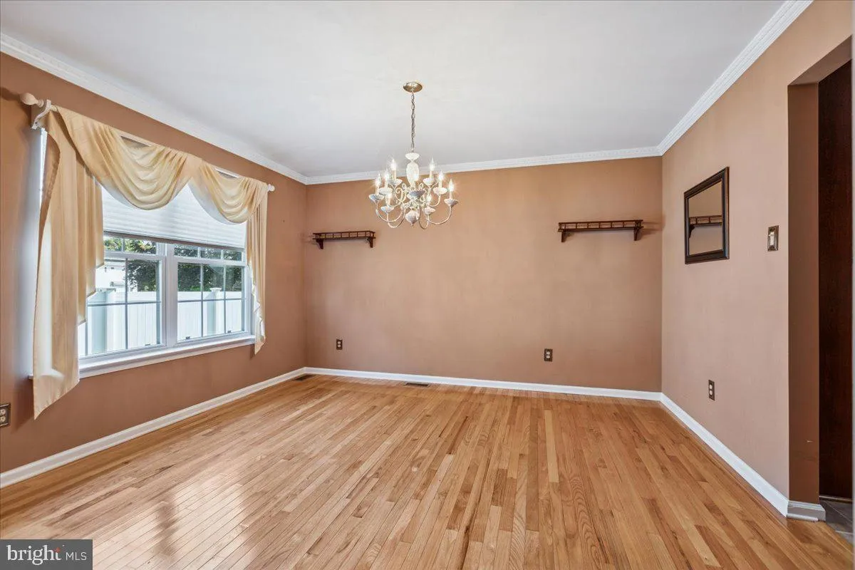 Lawrence Township, New Jersey 08648, United States, 4 Bedrooms Bedrooms, ,3 BathroomsBathrooms,Residential,Contingent,217790