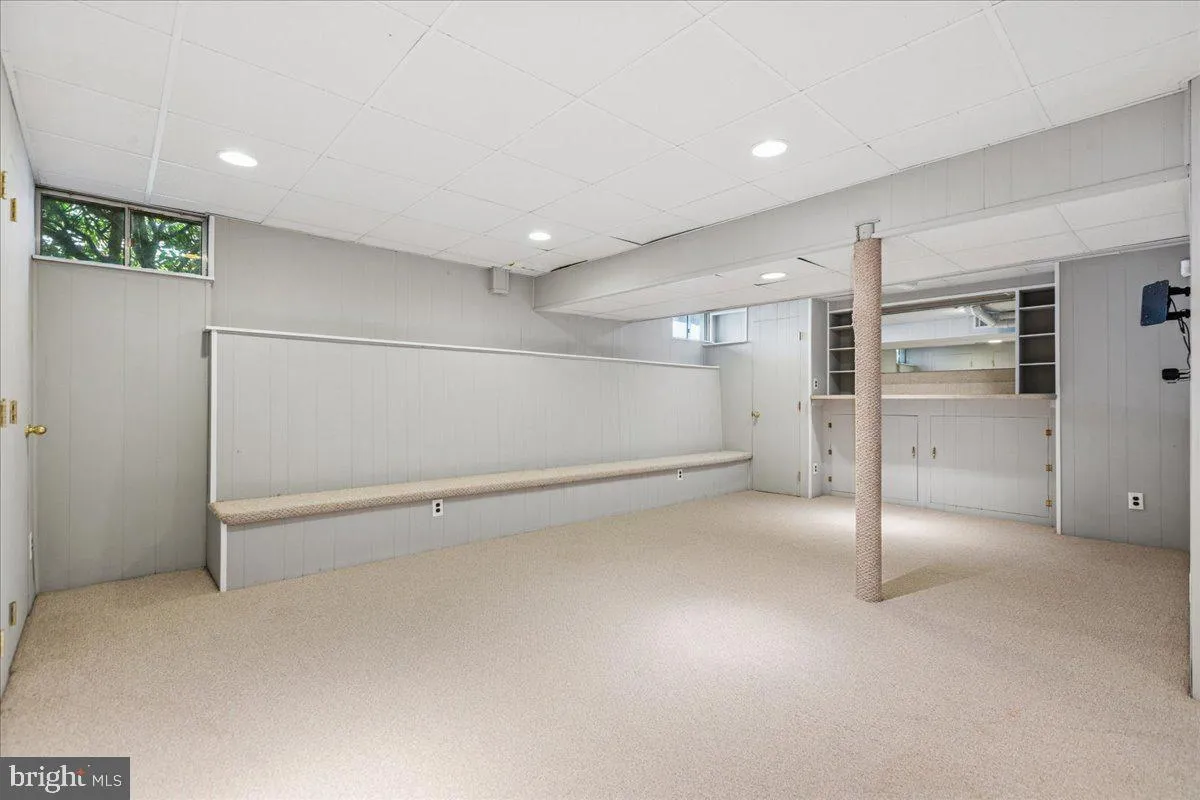 Lawrence Township, New Jersey 08648, United States, 4 Bedrooms Bedrooms, ,3 BathroomsBathrooms,Residential,Contingent,217790