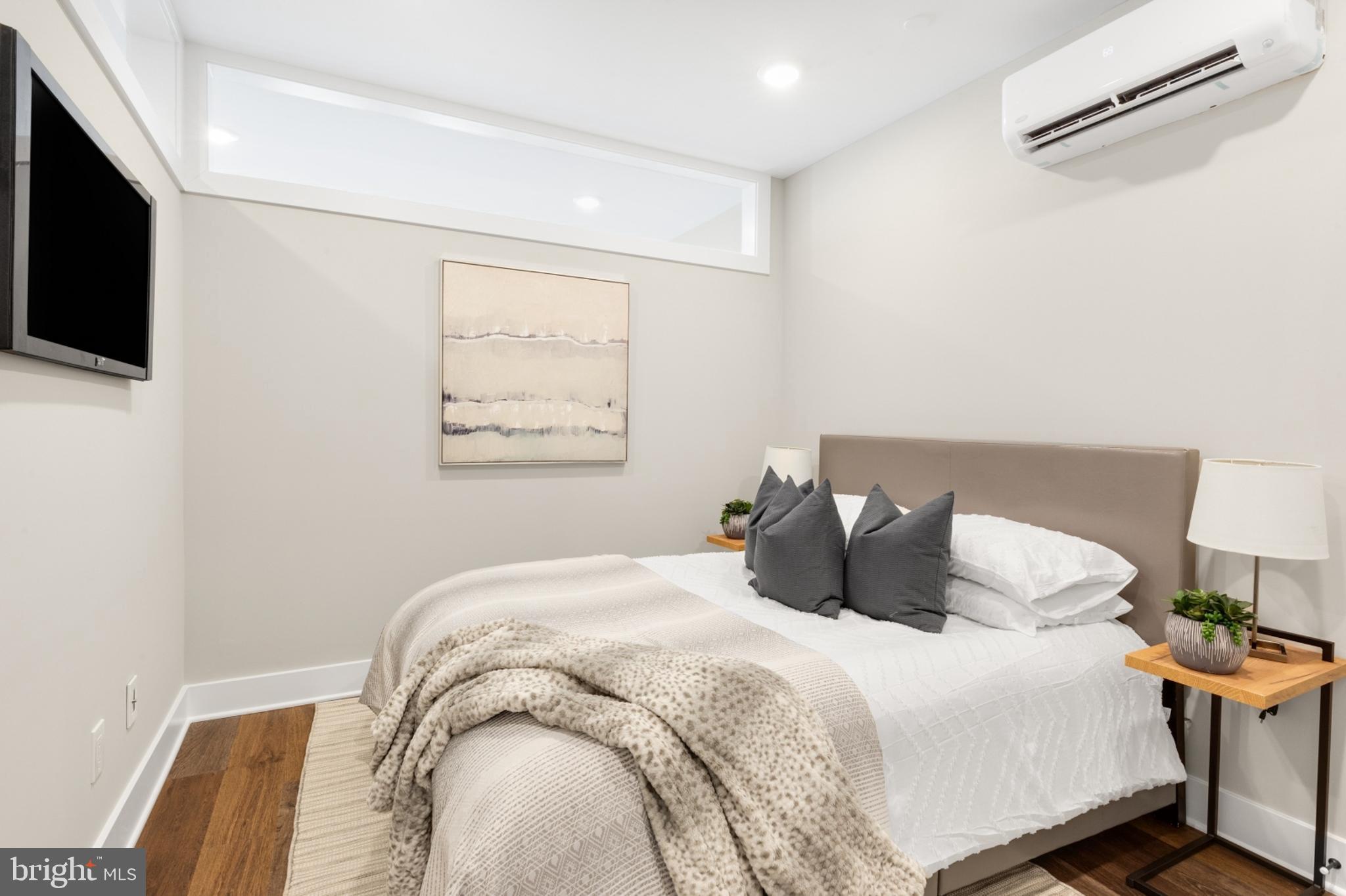 EAST KENSINGTON - Residential Lease