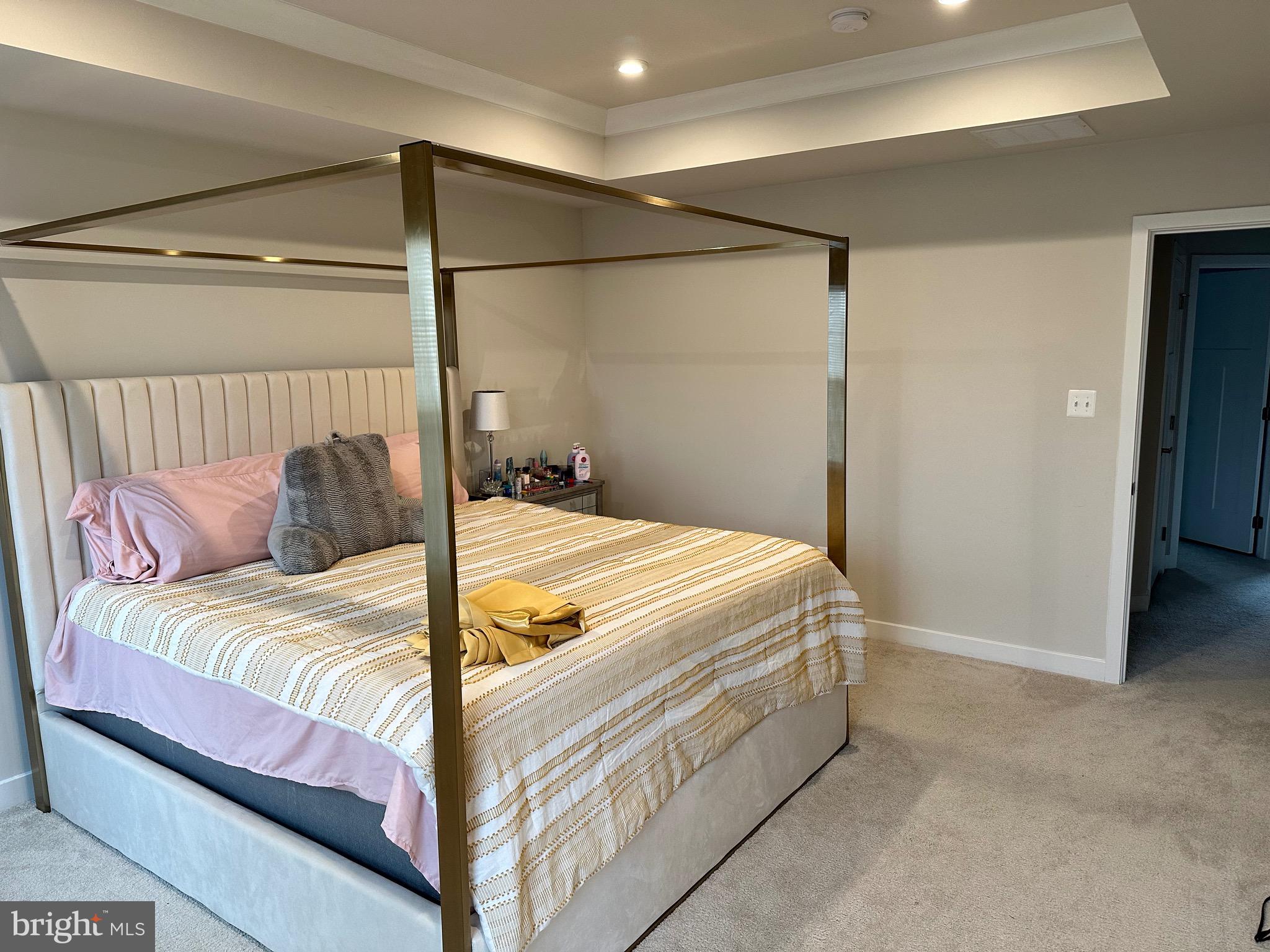 BRIGHTON VILLAGE - Residential