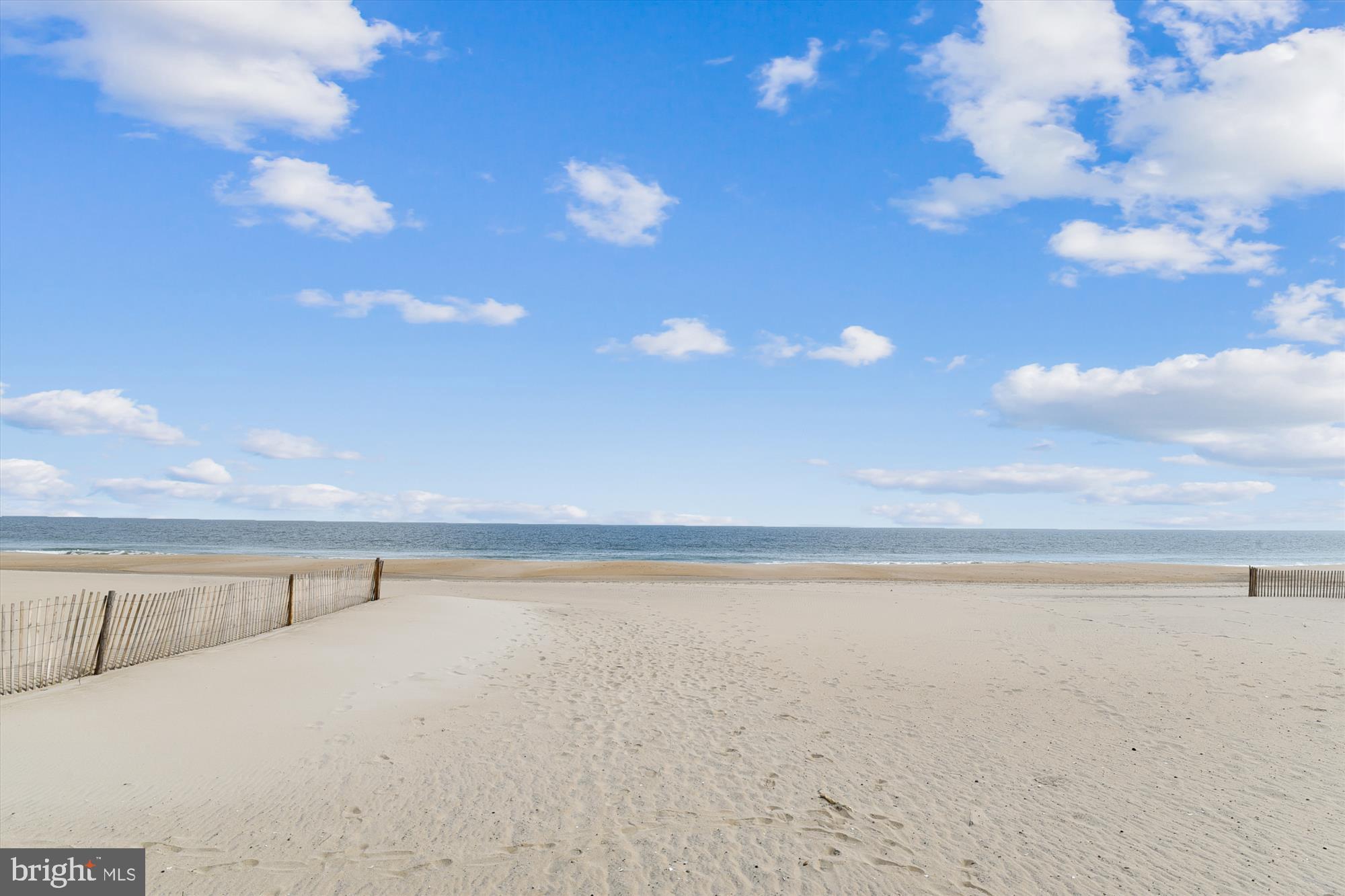 SEA COLONY EAST - Residential