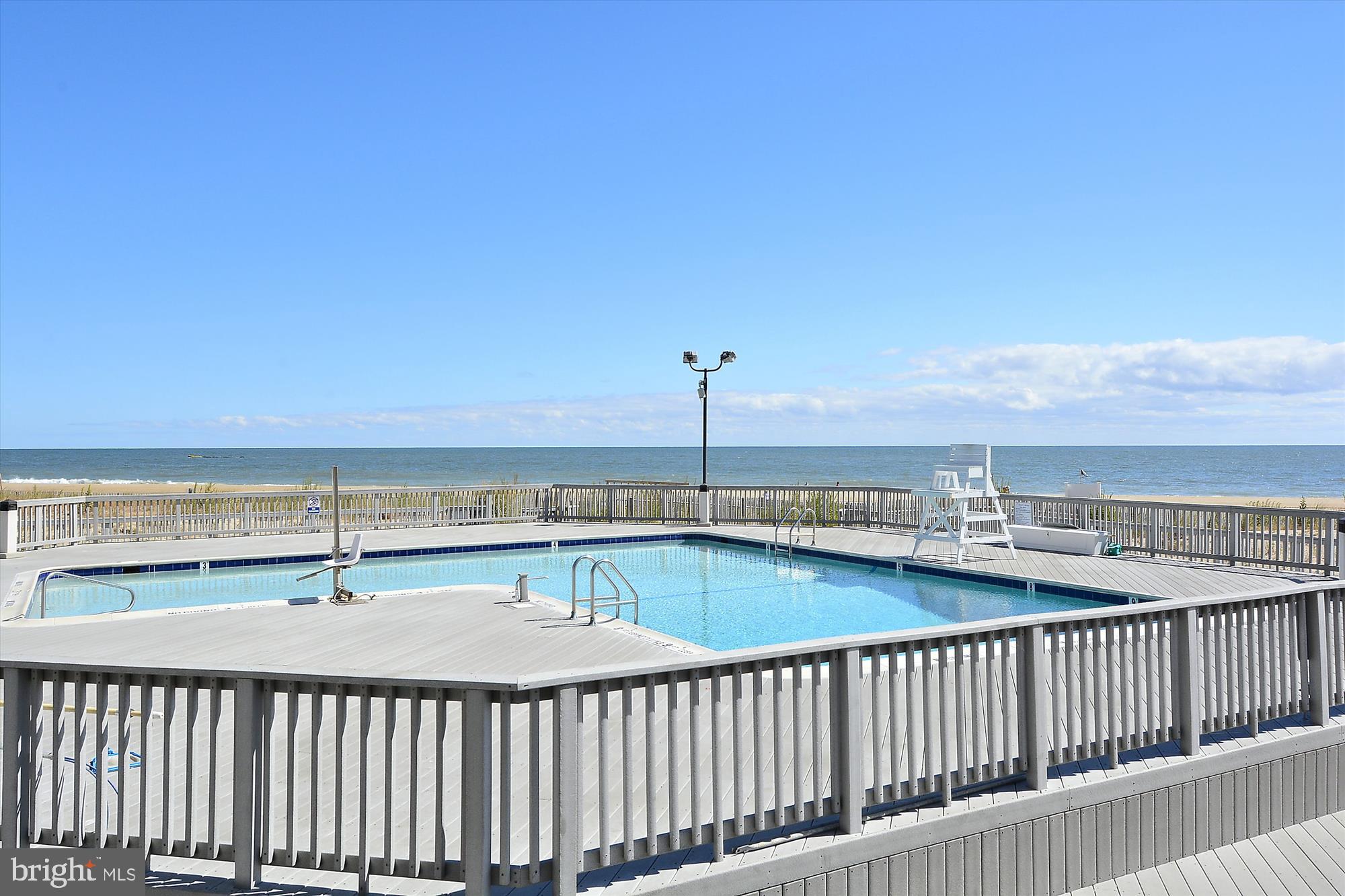 SEA COLONY EAST - Residential