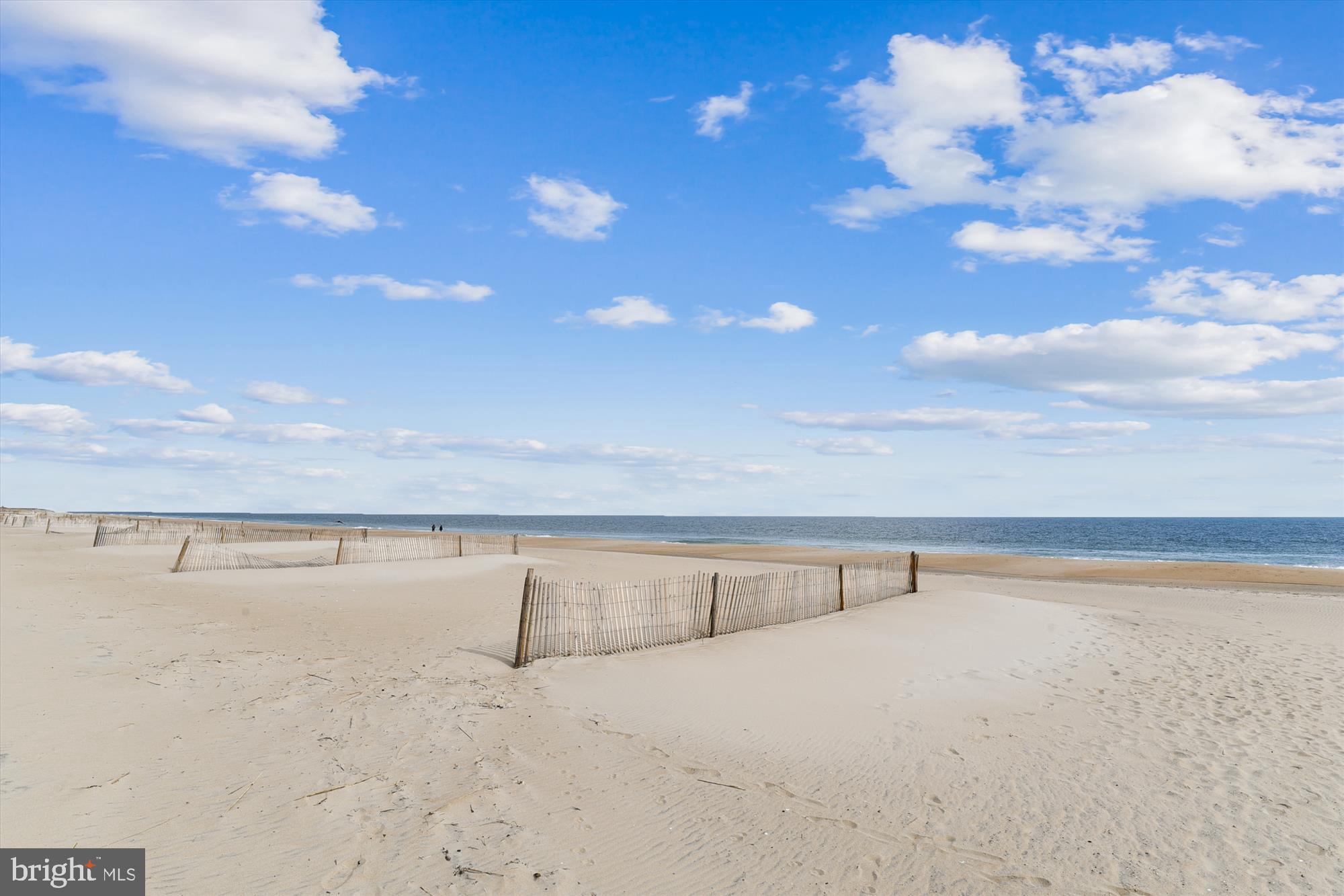 SEA COLONY EAST - Residential