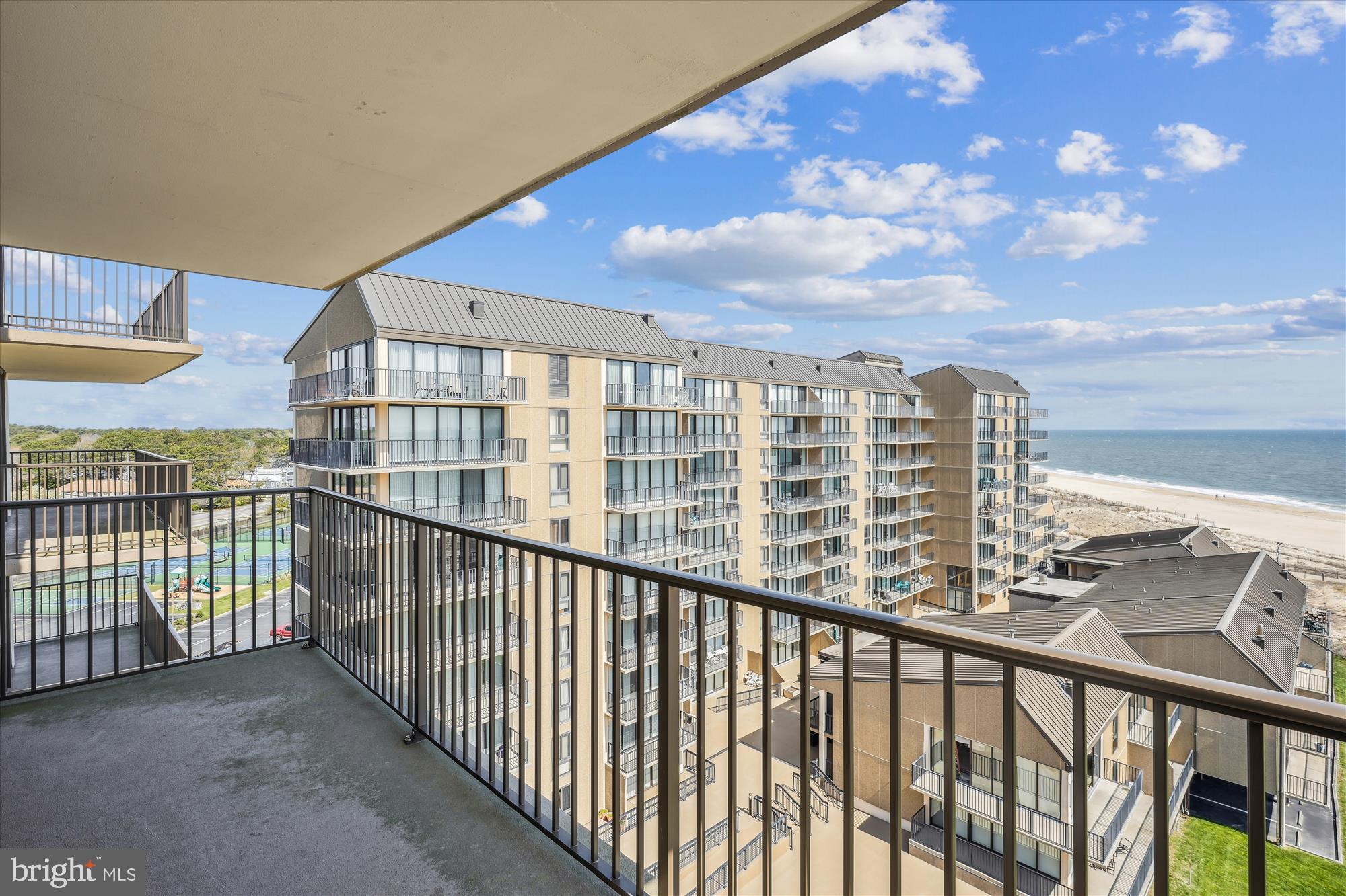 SEA COLONY EAST - Residential